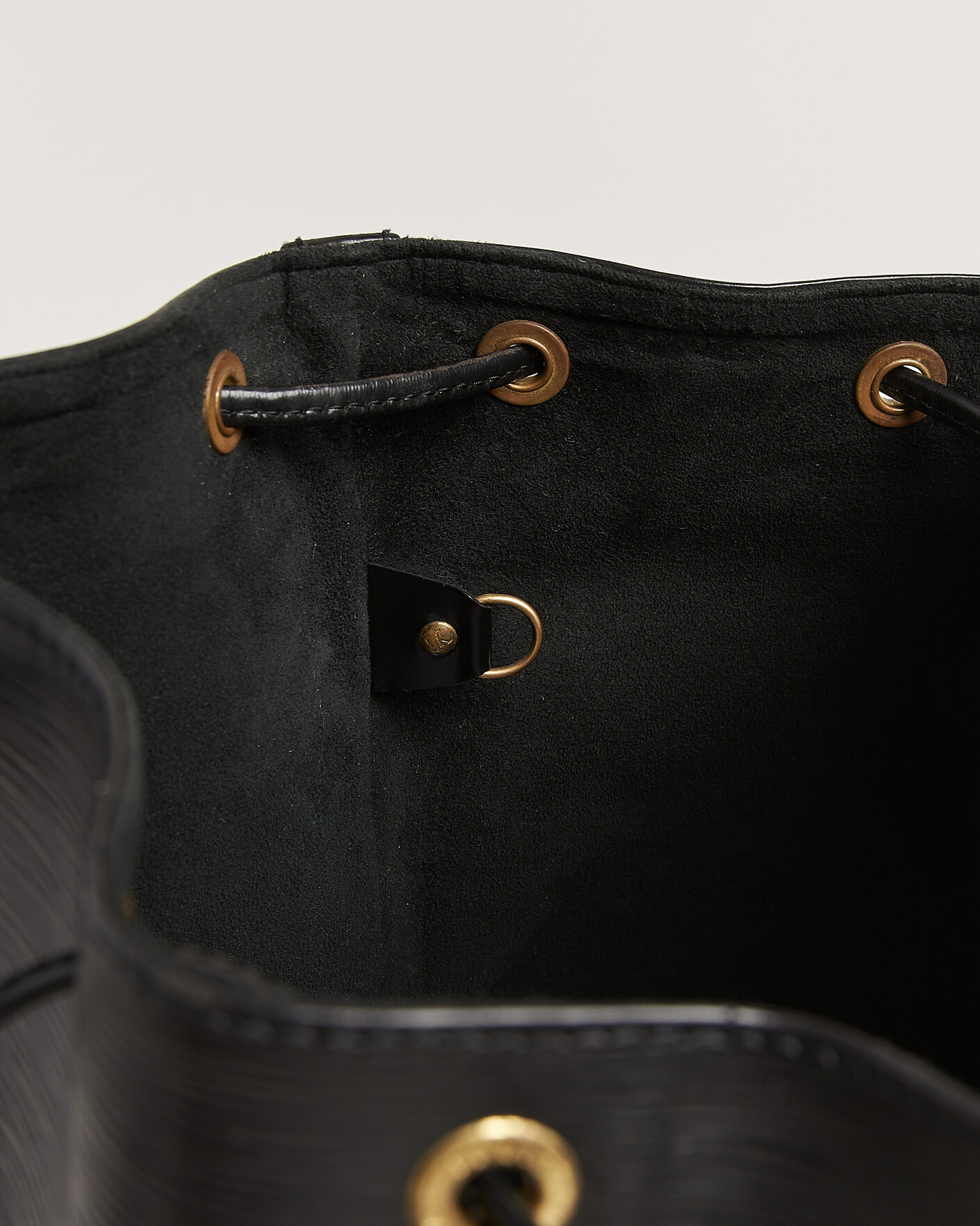 Herre | Pre-Owned & Vintage Bags | Louis Vuitton Pre-Owned | Petit Noé Epi Leather Black