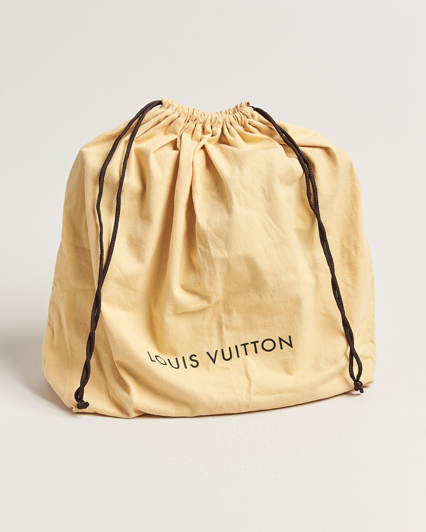 Herre | Pre-Owned & Vintage Bags | Louis Vuitton Pre-Owned | Noé Epi Leather Black