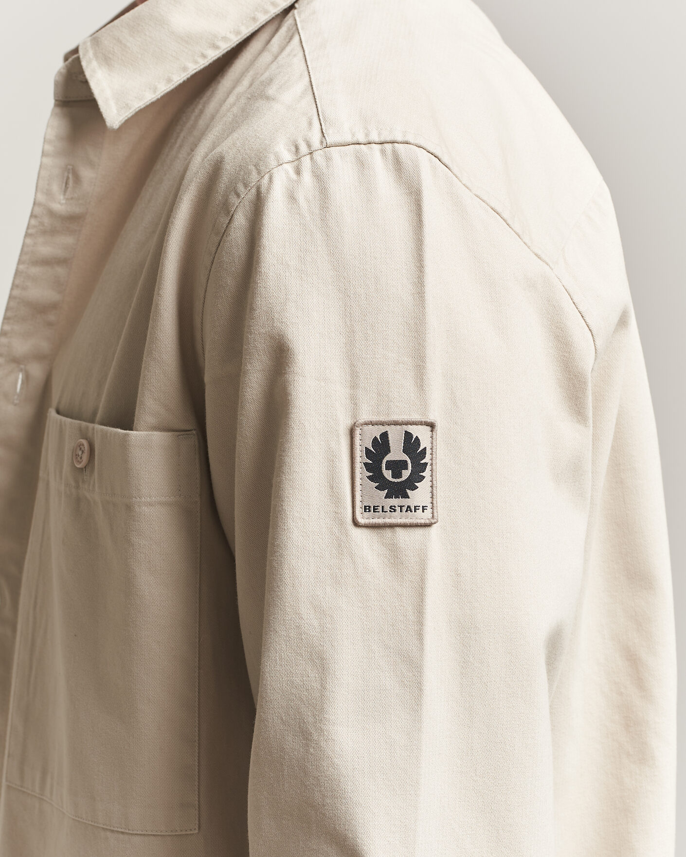 Herre | Skjorter | Belstaff | Outpost Cotton Herringbone Overshirt Pale Stone