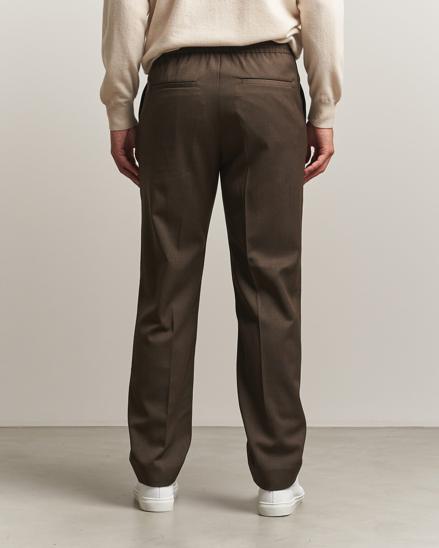 Herre | Bukser | Filippa K | Theo Relaxed Wool Trousers Walnut Brown