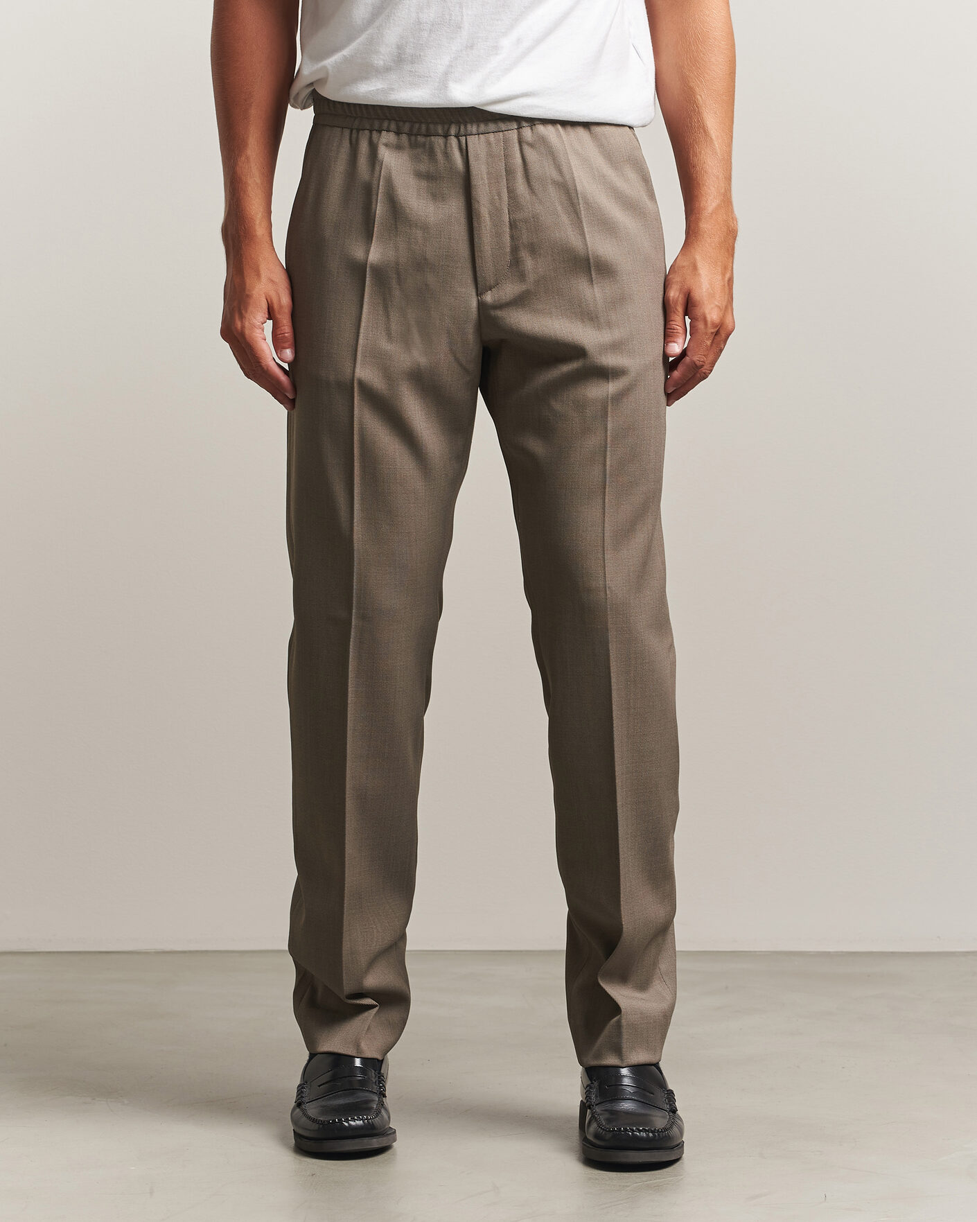 Herre | Bukser | Filippa K | Theo Relaxed Wool Trousers Stone Taupe