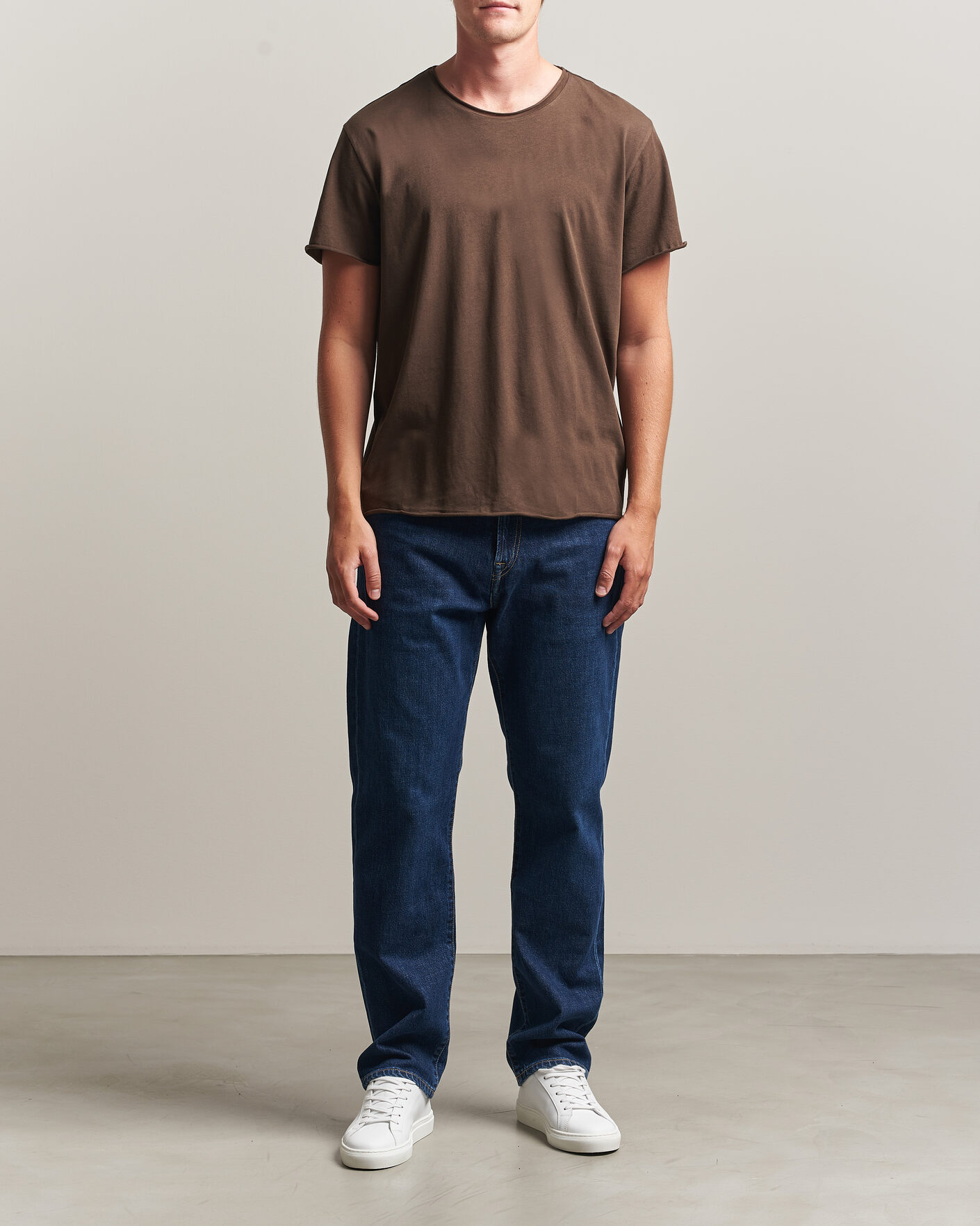 Herre | T-Shirts | Filippa K | Roll Neck Crew Neck T-Shirt Golden Brown