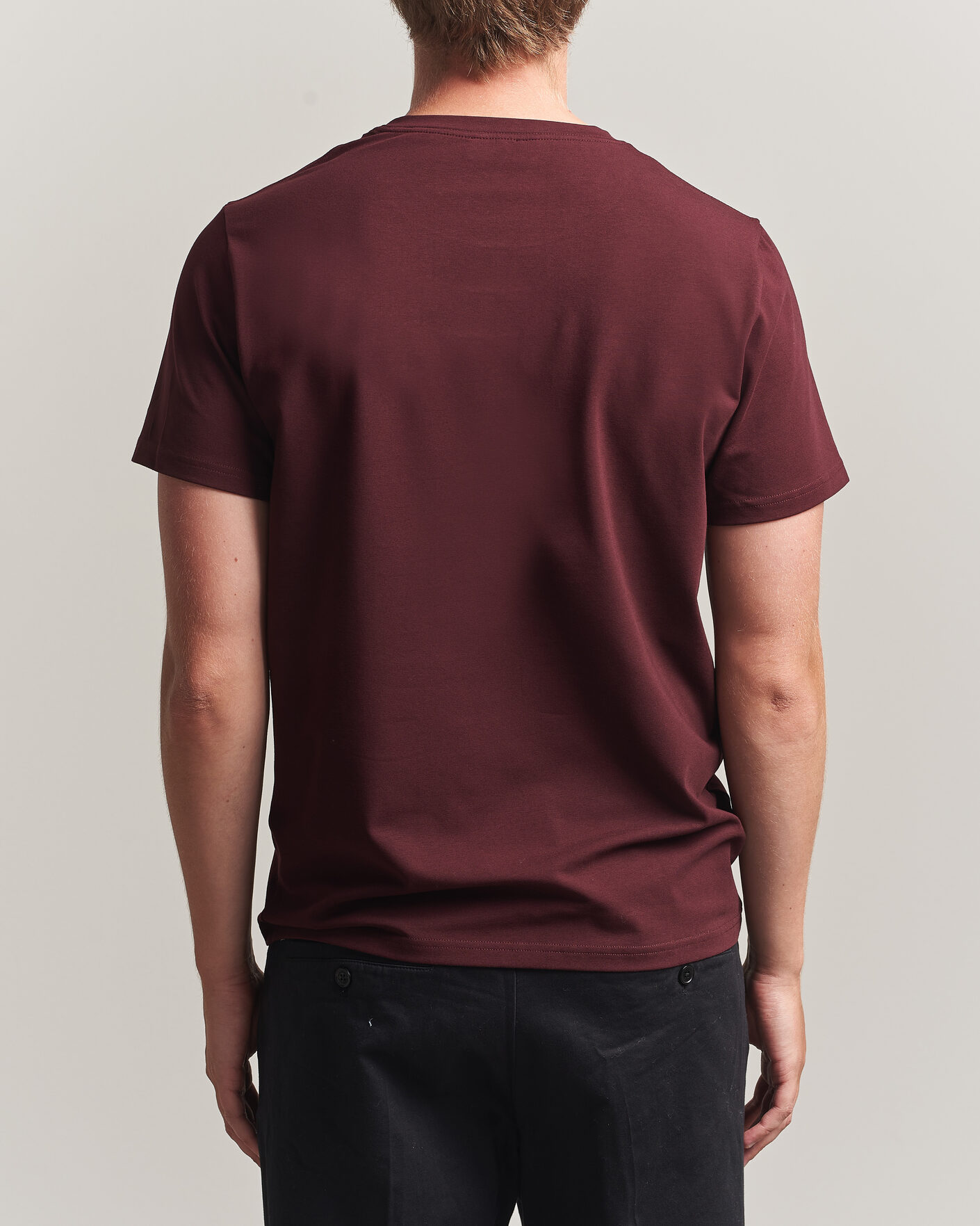 Herre | T-Shirts | Filippa K | Soft Lycra T-Shirt Dark Burgundy
