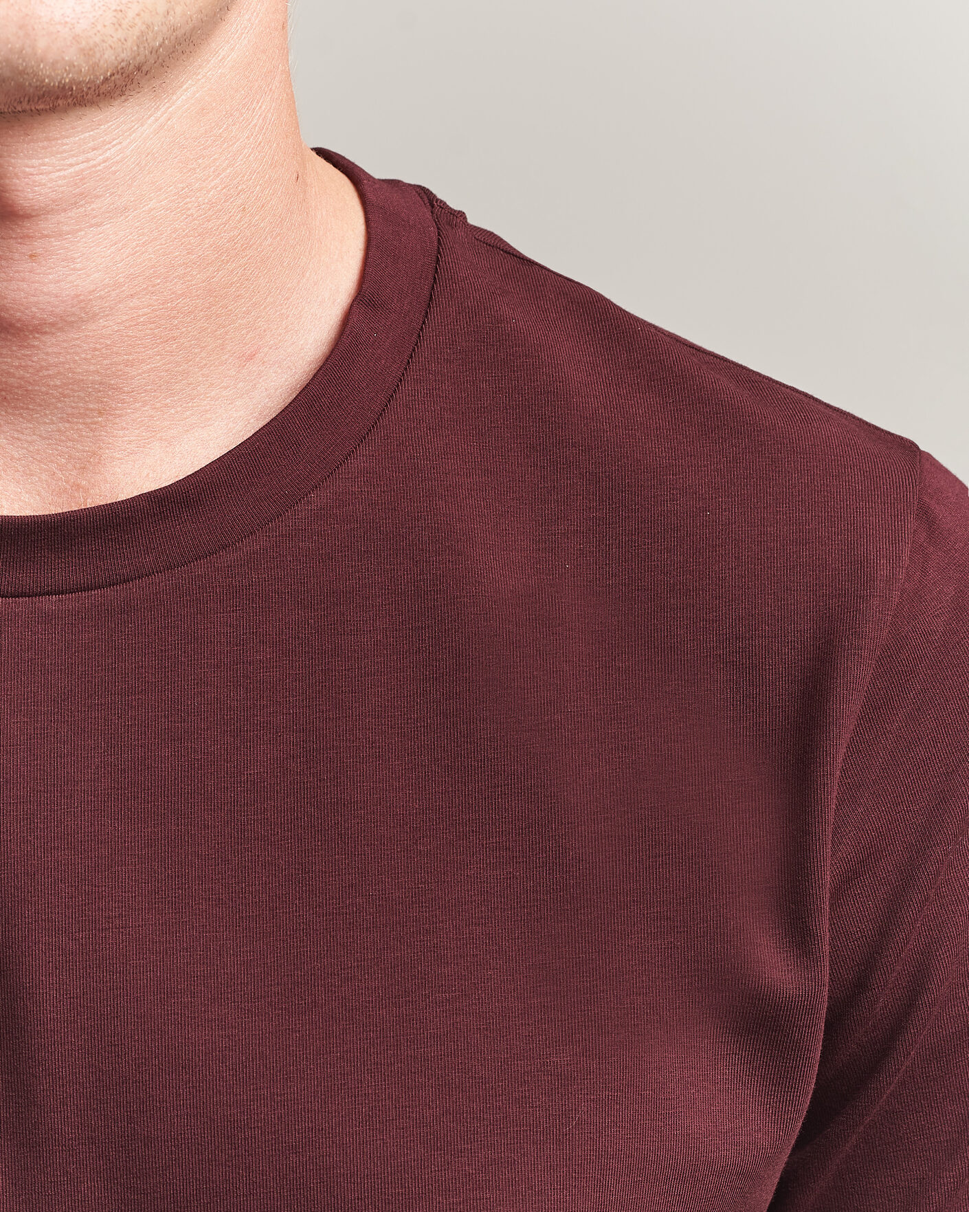 Herre | T-Shirts | Filippa K | Soft Lycra T-Shirt Dark Burgundy