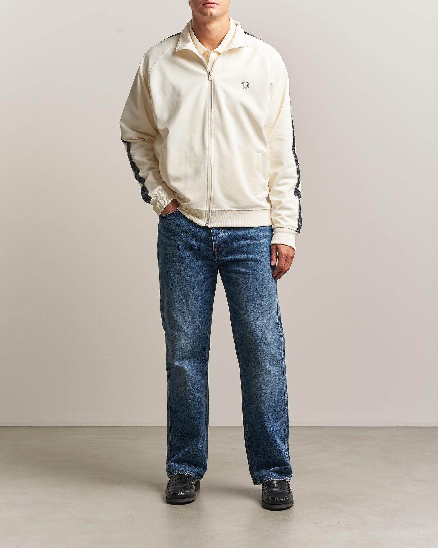 Herre | Trøjer | Fred Perry | Taped Track Jacket Ecru