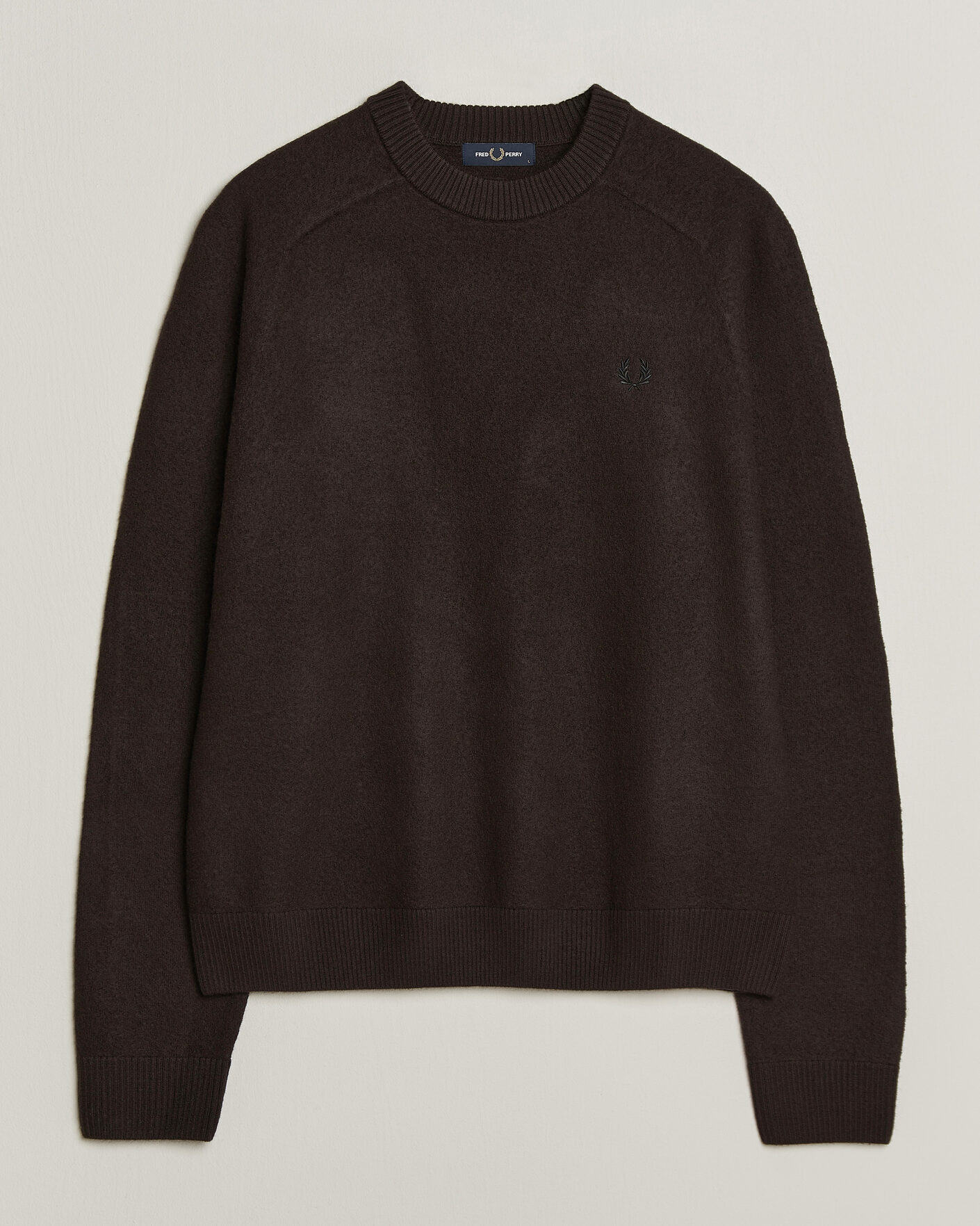 Herre | Trøjer | Fred Perry | Wool Saddle Sleeve Crew Neck Rich Brown