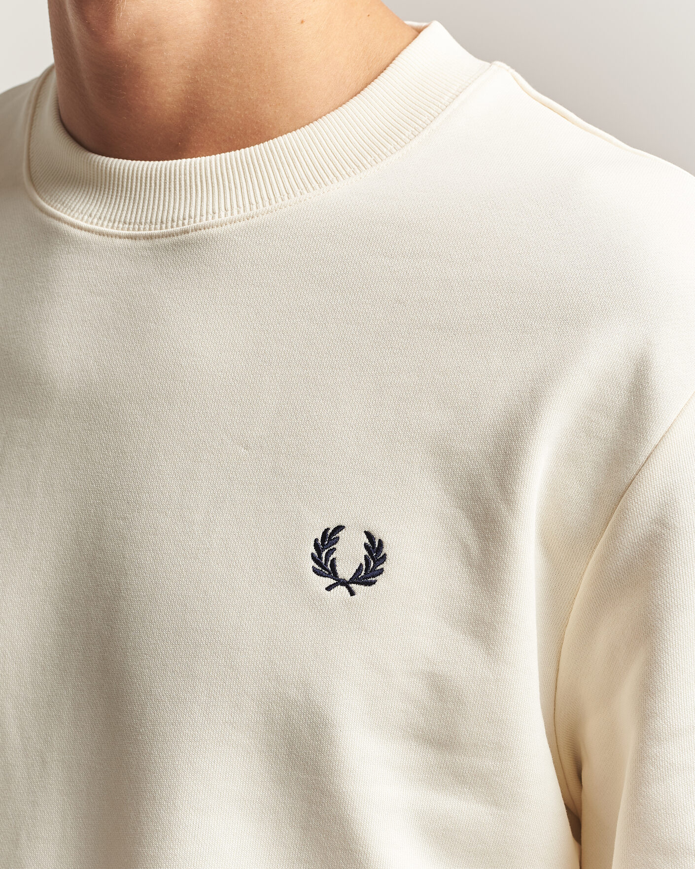 Herre | Trøjer | Fred Perry | Crew Neck Sweatshirt Ecru