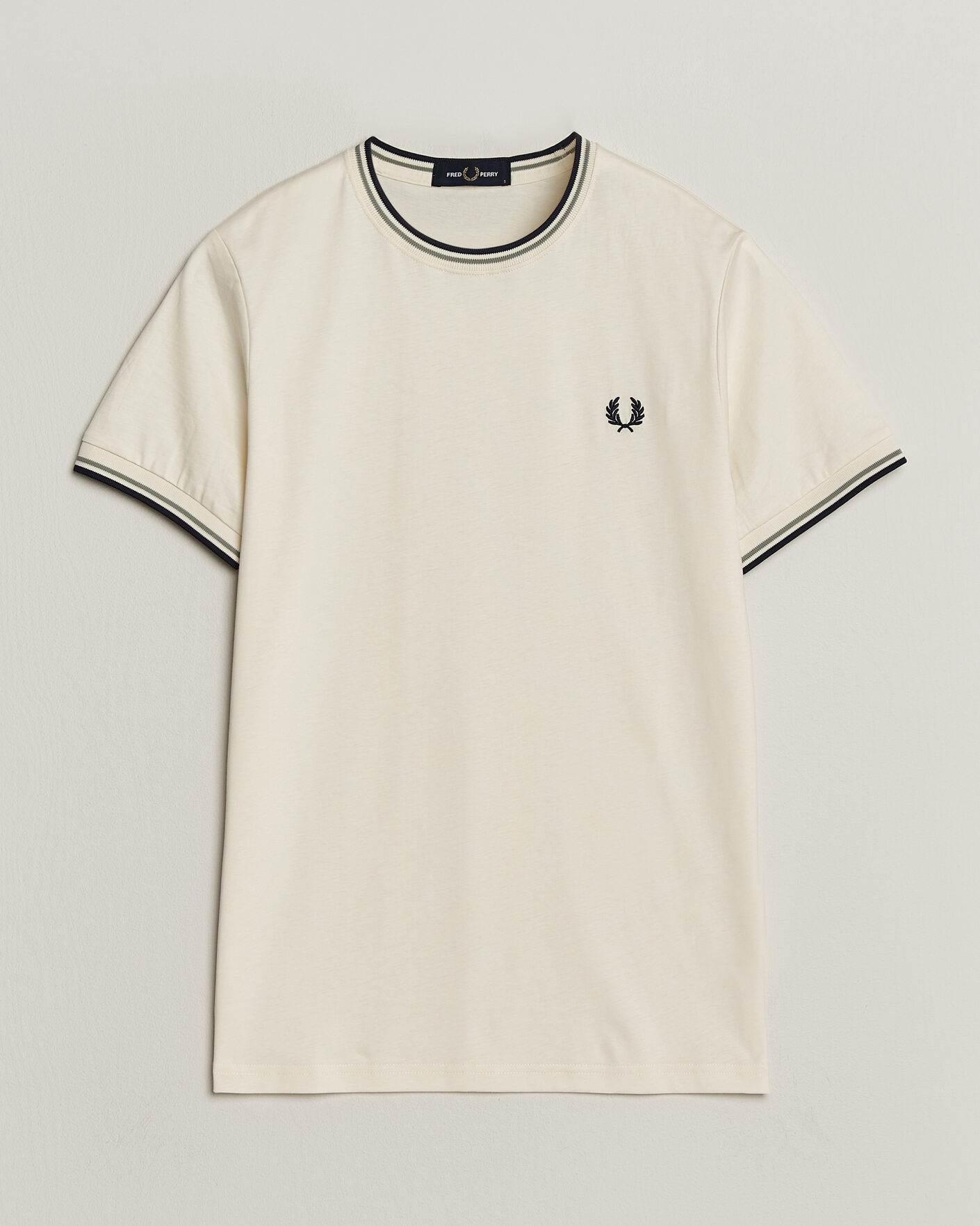 Herre | T-Shirts | Fred Perry | Twin Tipped T-Shirt Ecru