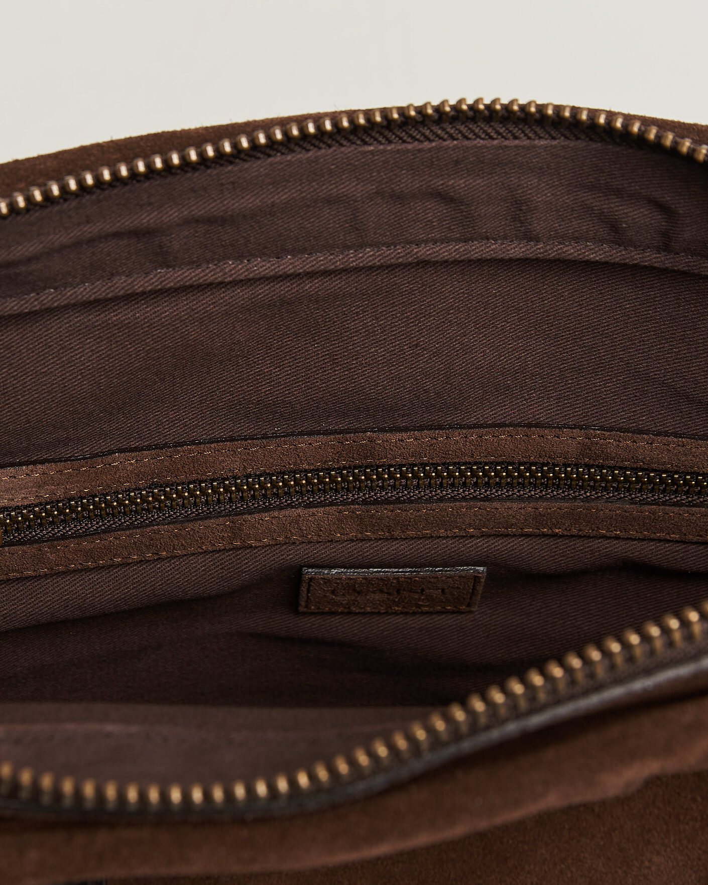 Herre | Tasker | Gant | Suede Commuter Bag Soil Brown