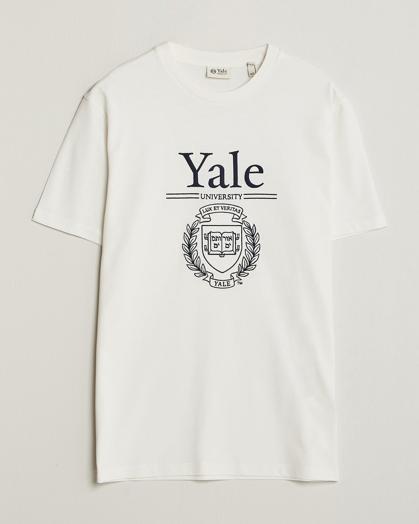 Herre | T-Shirts | Gant | YALE Crew Neck T-Shirt Eggshell