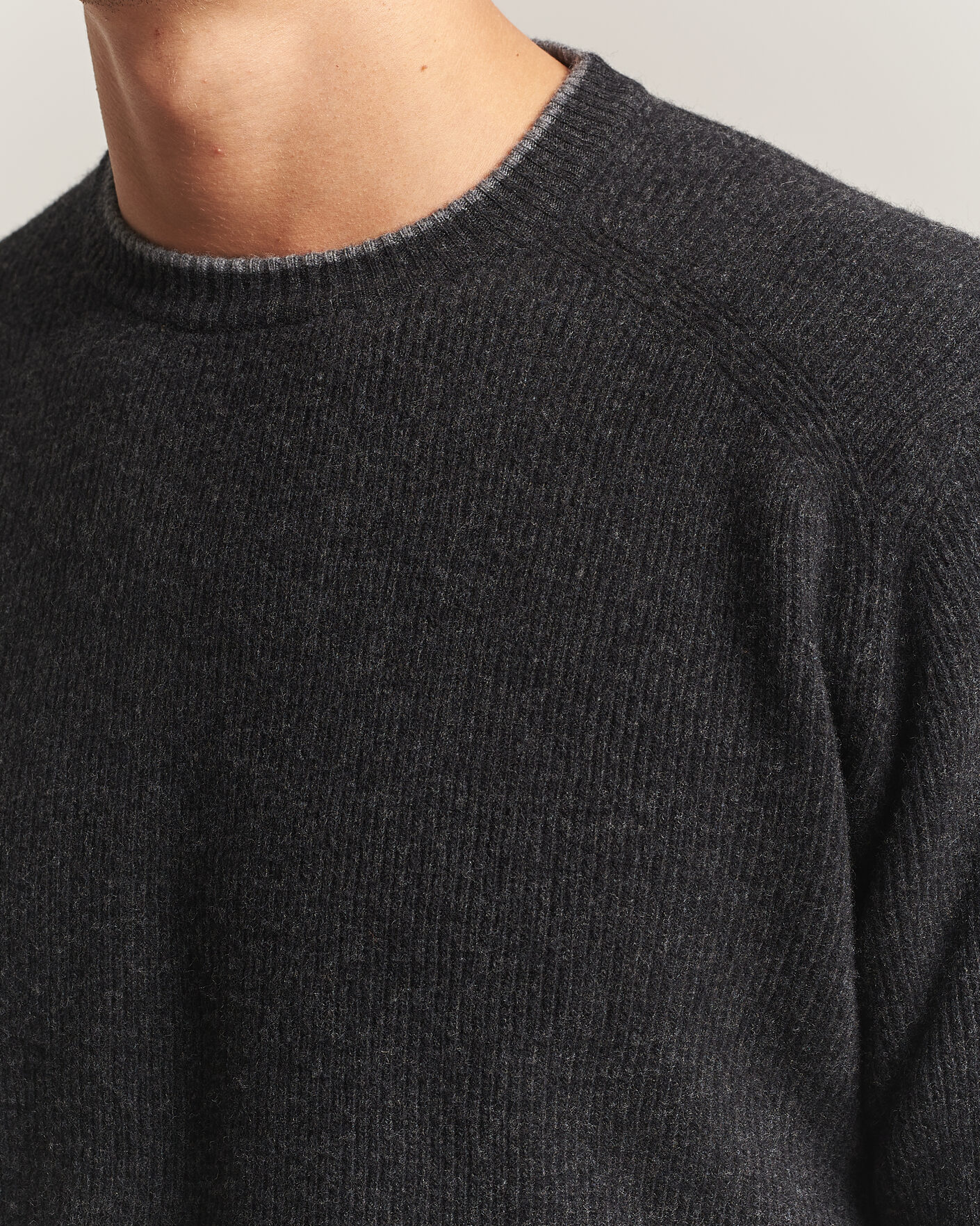 Herre | Trøjer | Altea | Rib Wool Raglan Sweater Charcoal