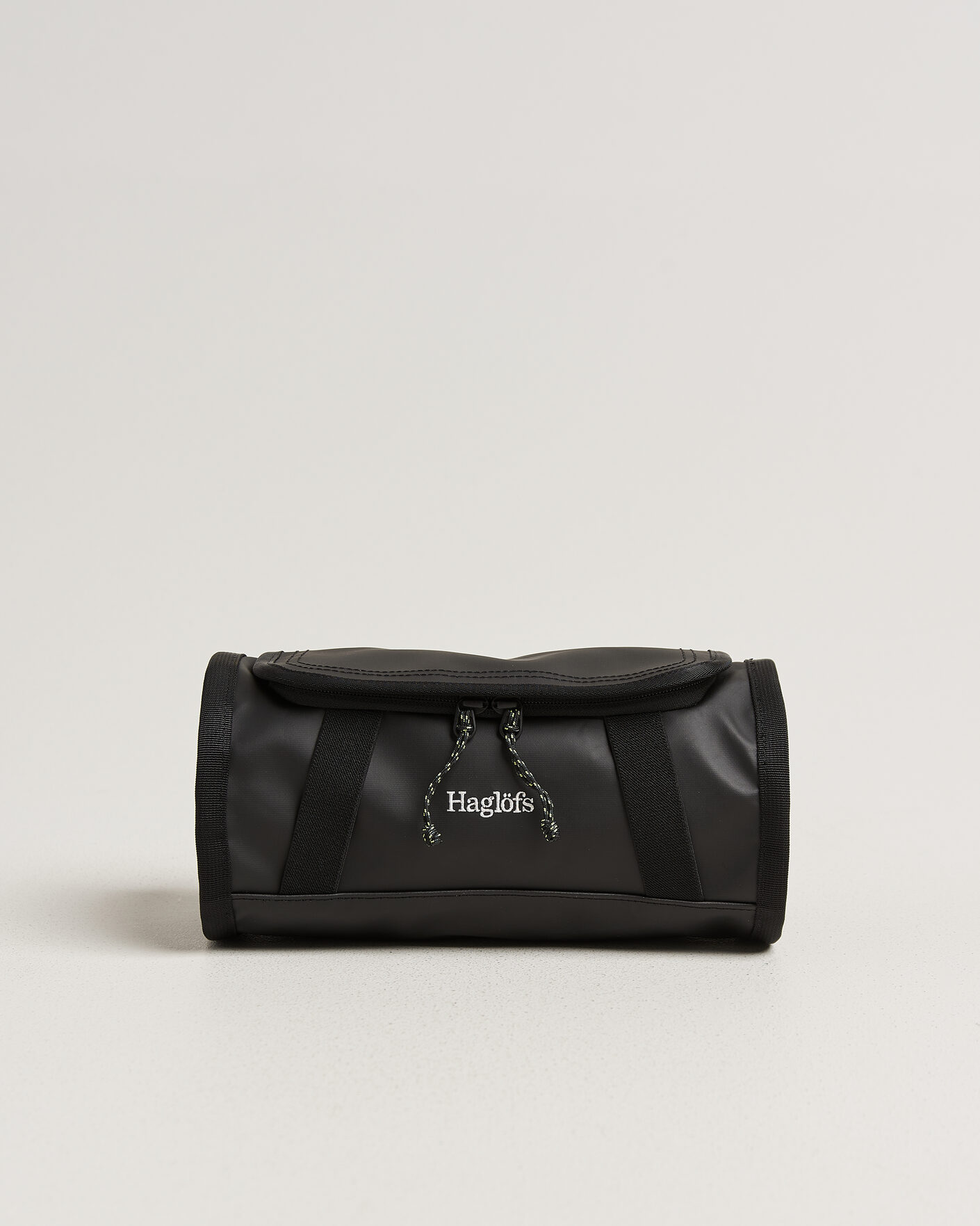 Herre | Tasker | Haglöfs | Lava Travel Tube True Black