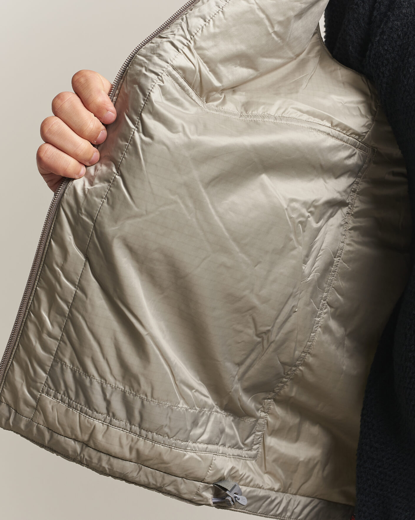 Herre | Veste | Houdini | Dunfri Primaloft Padded Vest Sandstorm