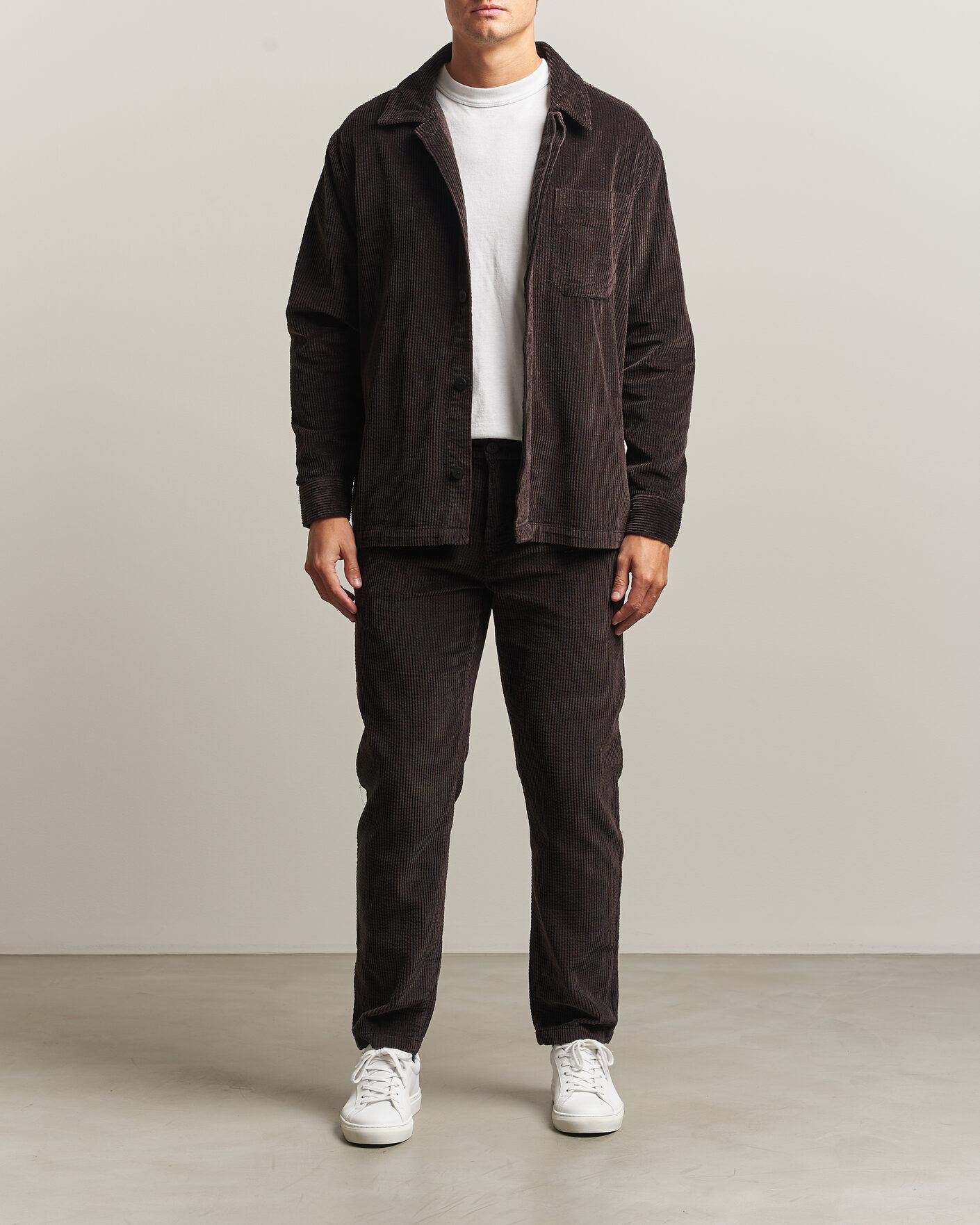 Herre | Skjorter | KnowledgeCotton Apparel | Cotton Corduroy Overshirt Chocolate