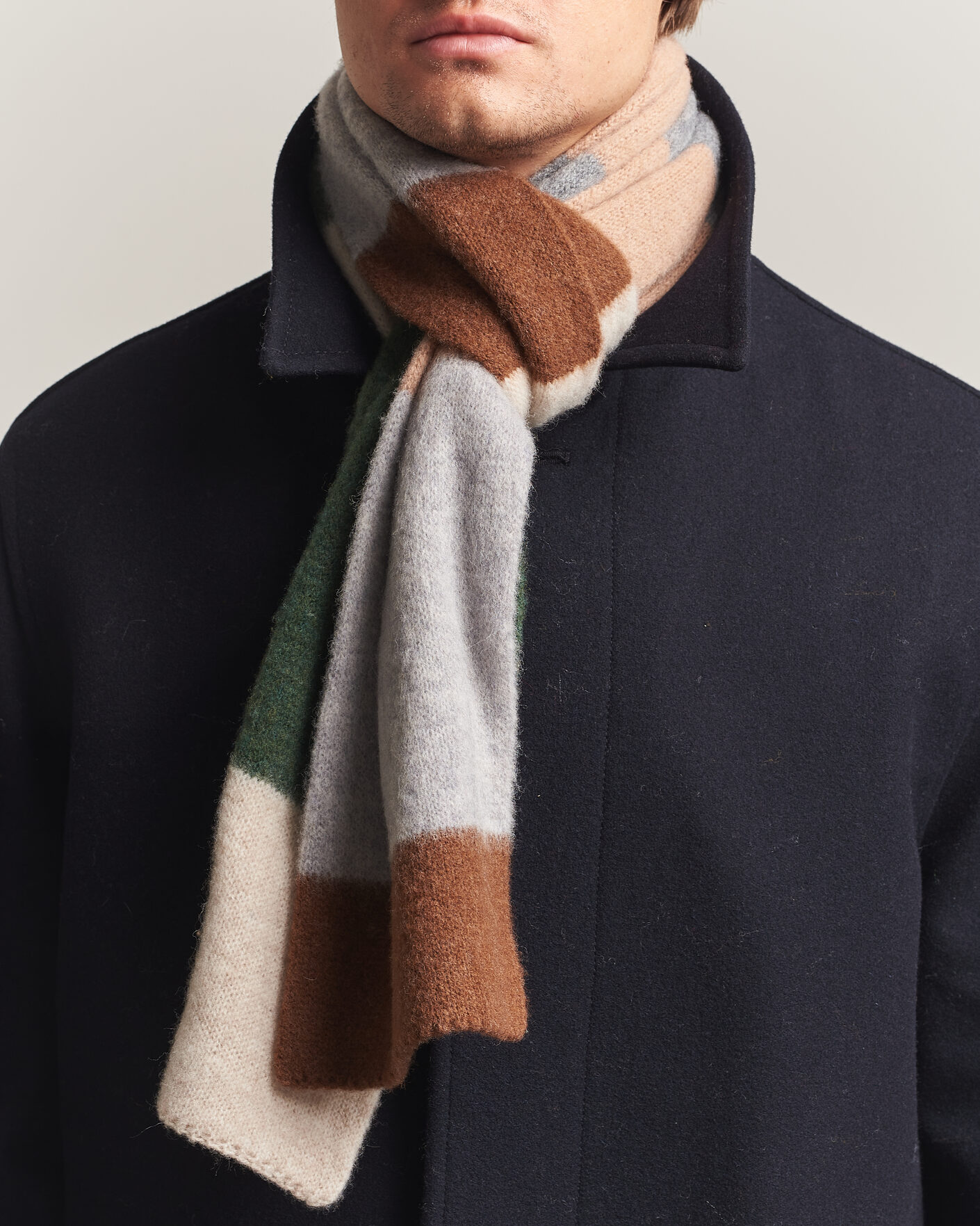 Herre | Halstørklæder | Robert Mackie | Rona Ribbed Shaggy Lambswool Scarf Grey/Green/Beige Mix