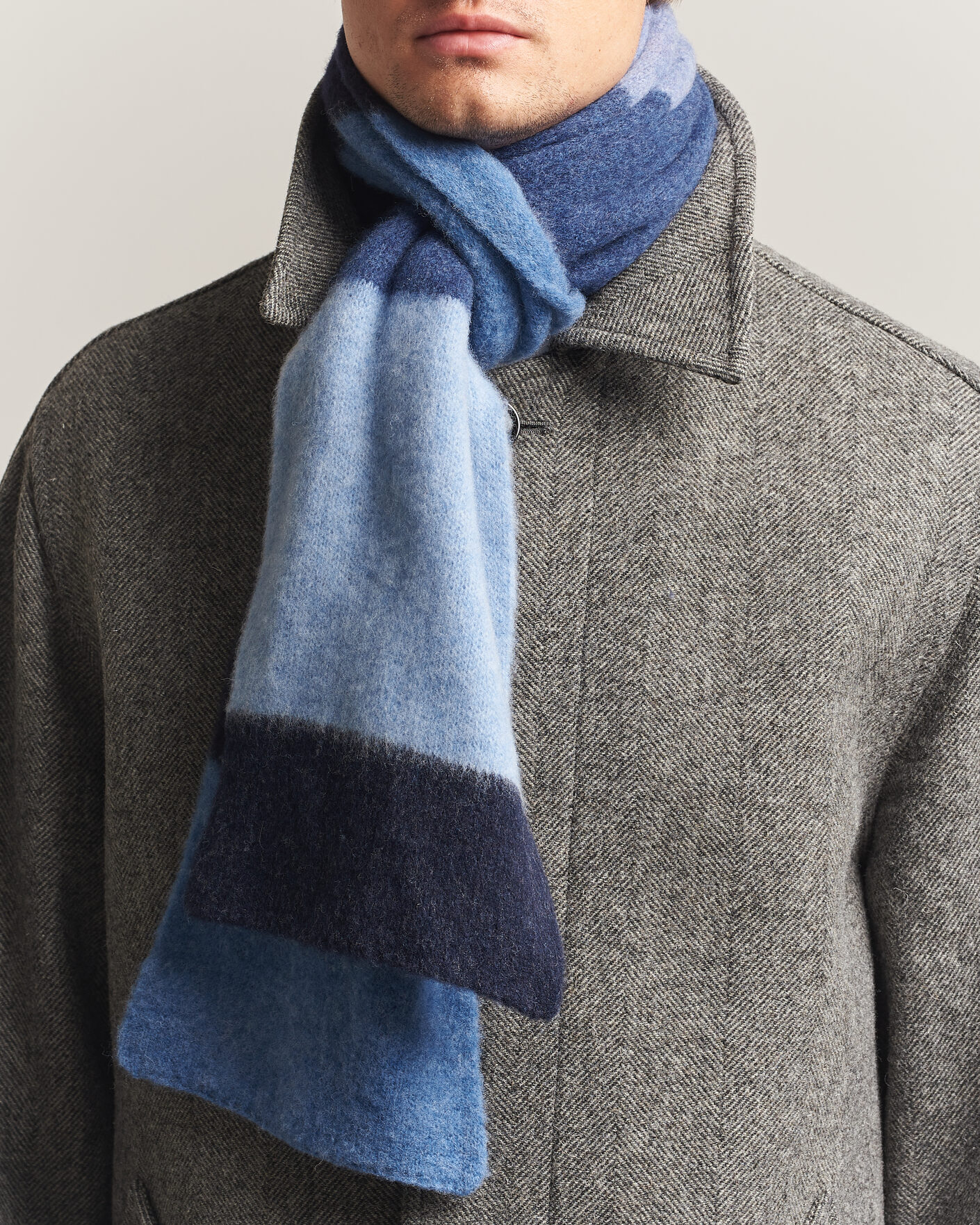 Herre | Halstørklæder | Robert Mackie | Rona Ribbed Shaggy Lambswool Scarf Blue