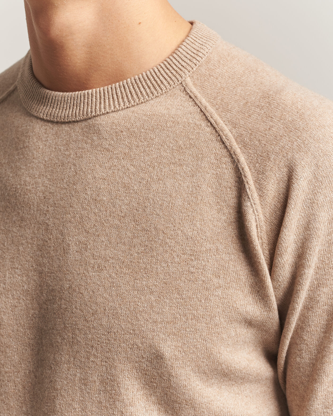 Herre | Trøjer | Morgano | Wool/Cashmere Raglan Crew Beige