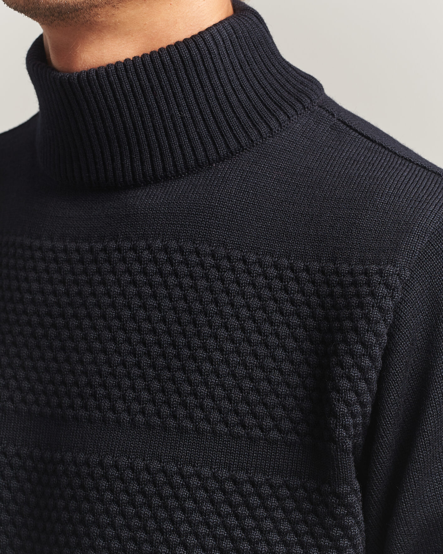 Herre | Trøjer | S.N.S. Herning | Fisherman High Neck Navy Blue
