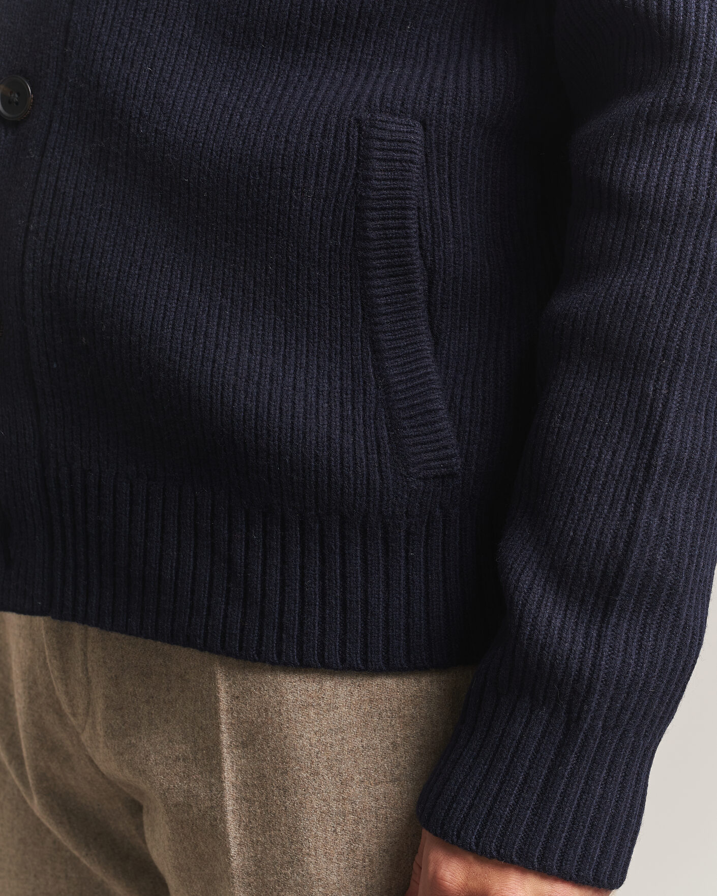 Herre | Trøjer | Charles Tyrwhitt | Chunky Merino Shawl Neck Cardigan Navy