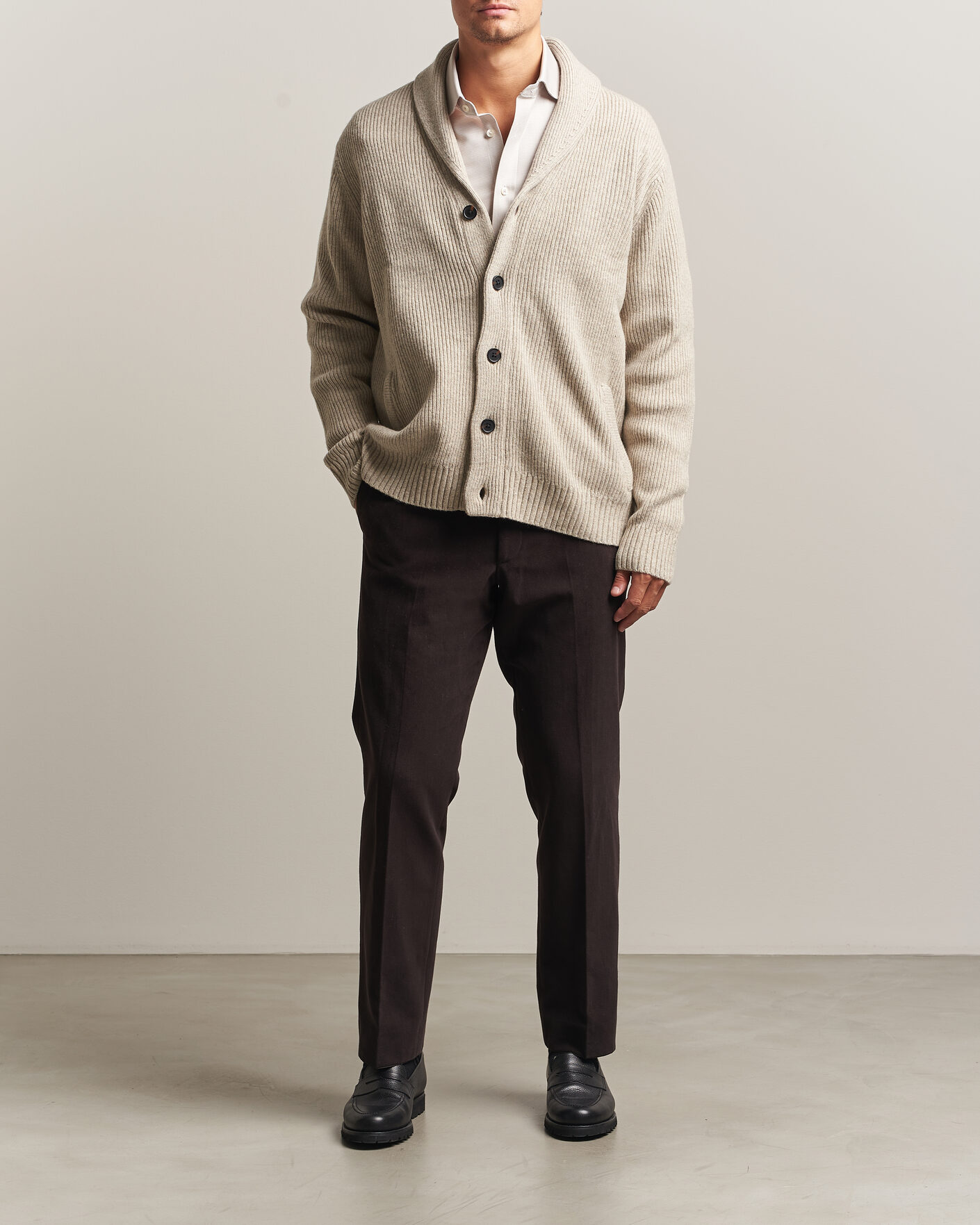 Herre | Trøjer | Charles Tyrwhitt | Chunky Merino Shawl Neck Cardigan Oat