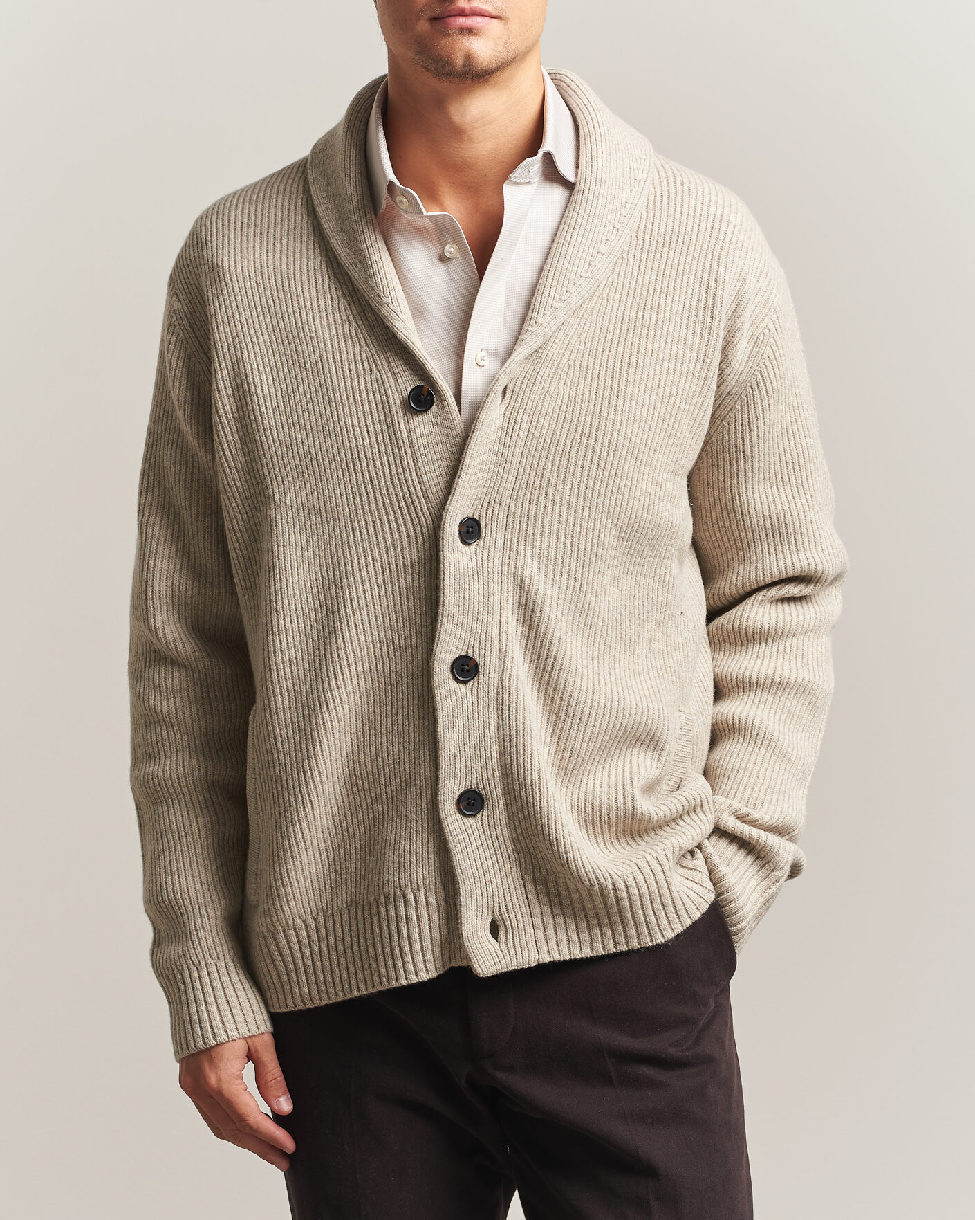 Herre | Trøjer | Charles Tyrwhitt | Chunky Merino Shawl Neck Cardigan Oat