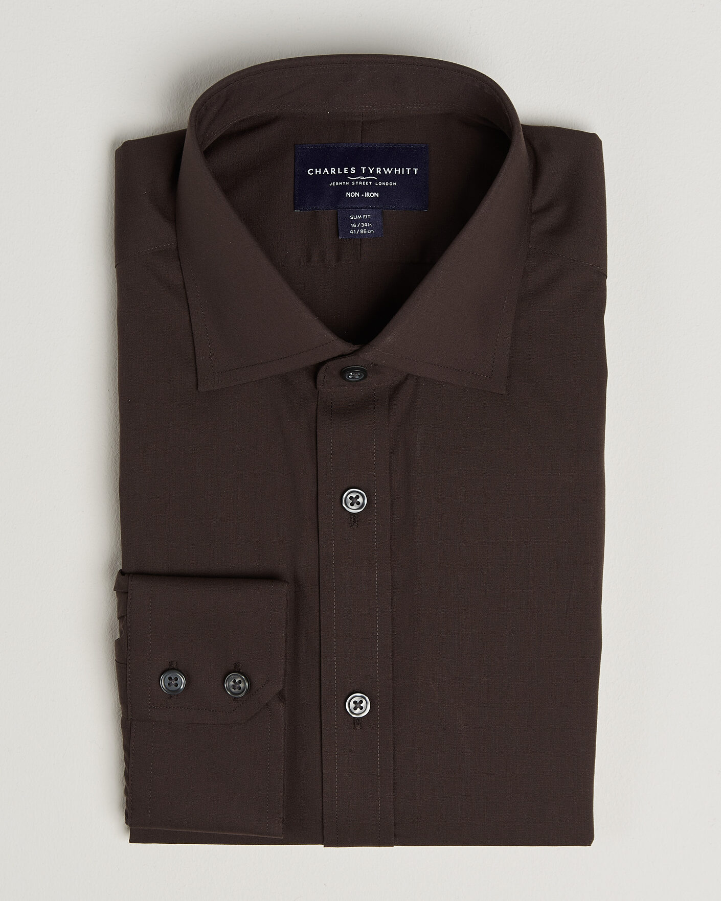 Herre | Skjorter | Charles Tyrwhitt | Slim Fit Non Iron Poplin Cut Away Shirt Chocolate
