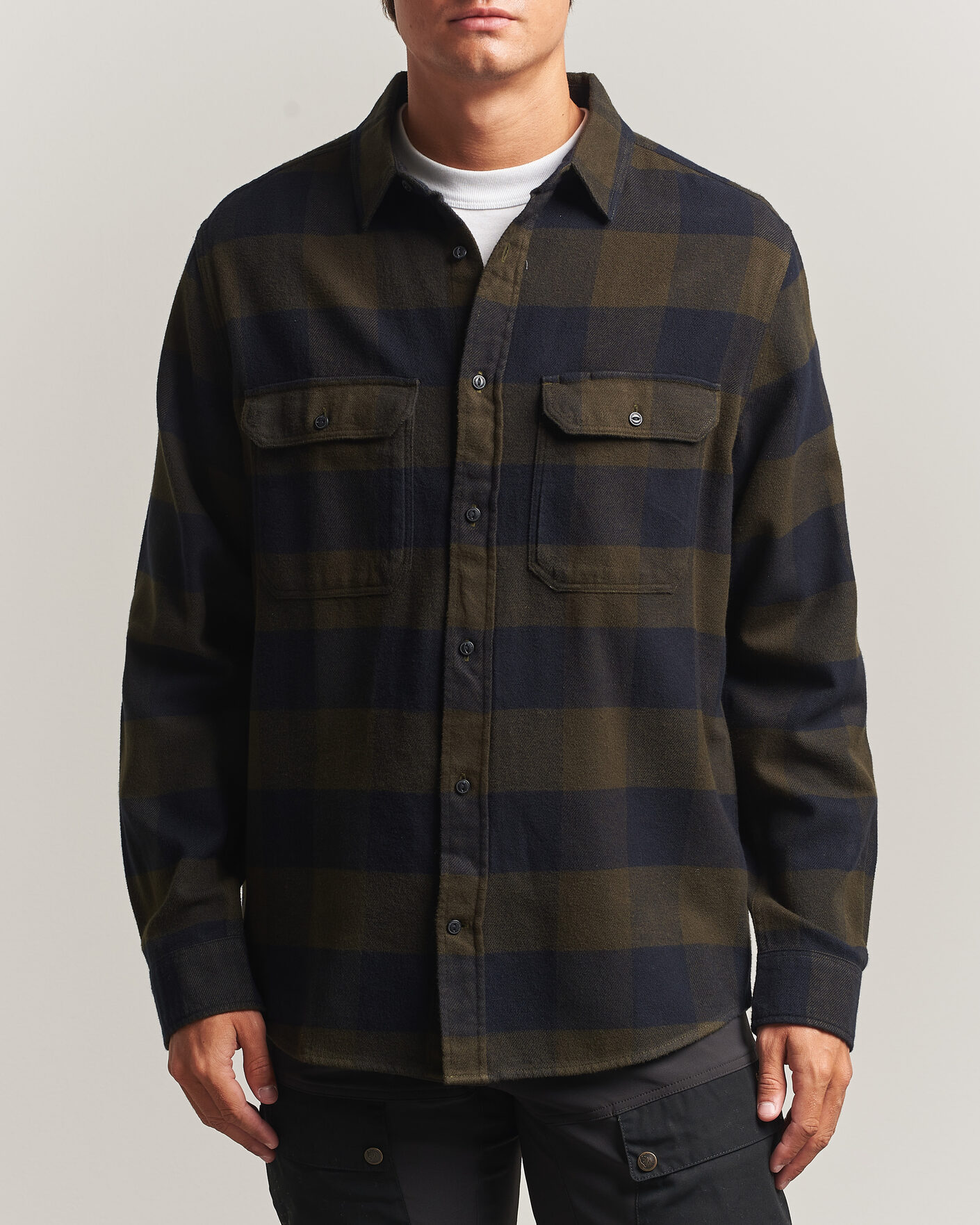 Herre | Skjorter | Fjällräven | Övik Heavy Flannel Shirt Deep Forest