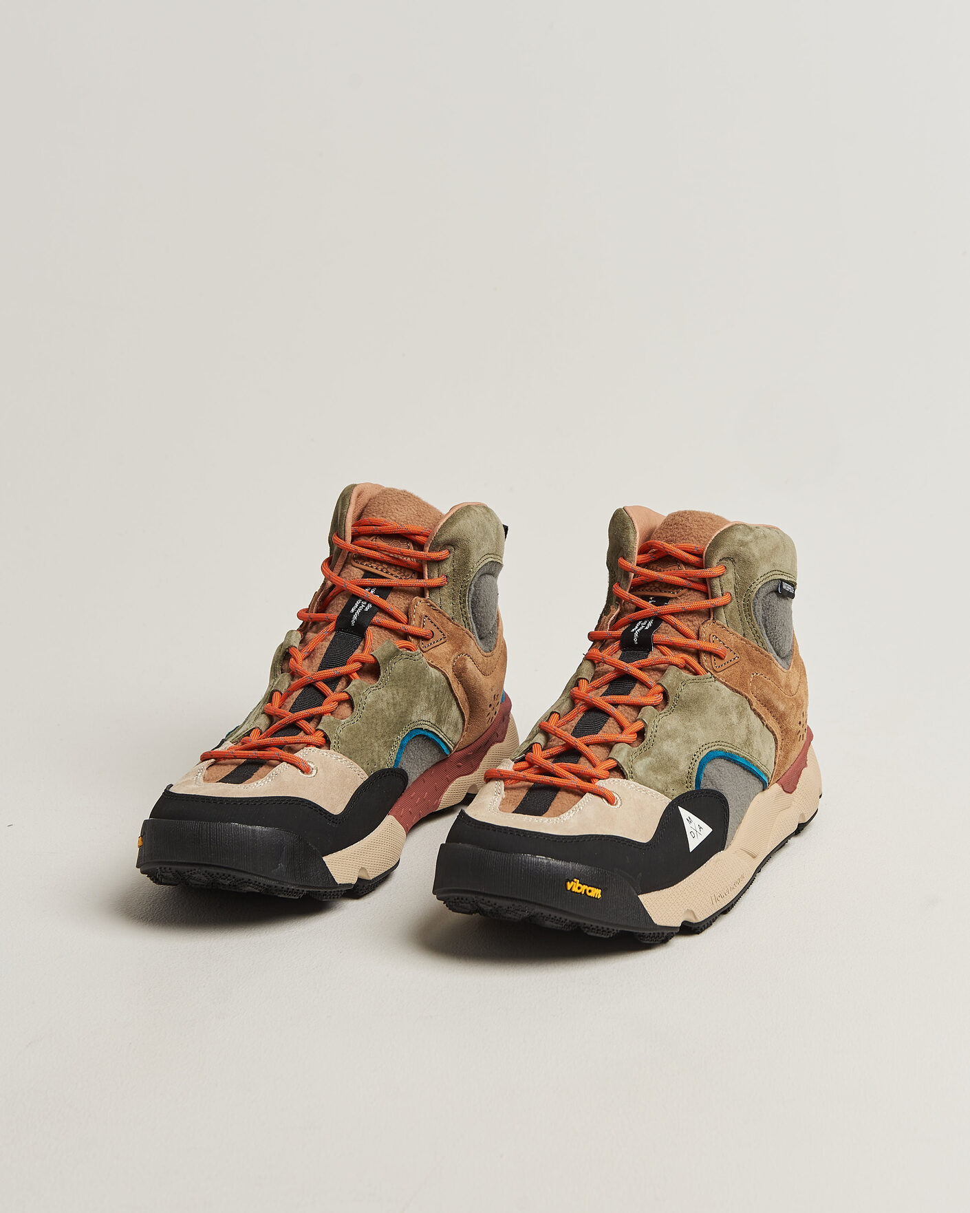 Herre | Sneakers | Flower Mountain | Back Country Mid Suede/Leather Sneaker Multi