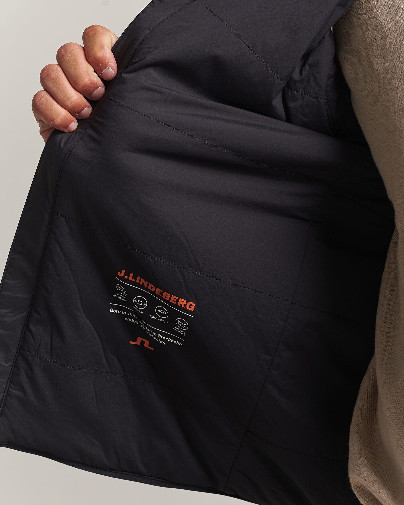 Herre | Veste | J.Lindeberg | Clinton Padded Vest Black