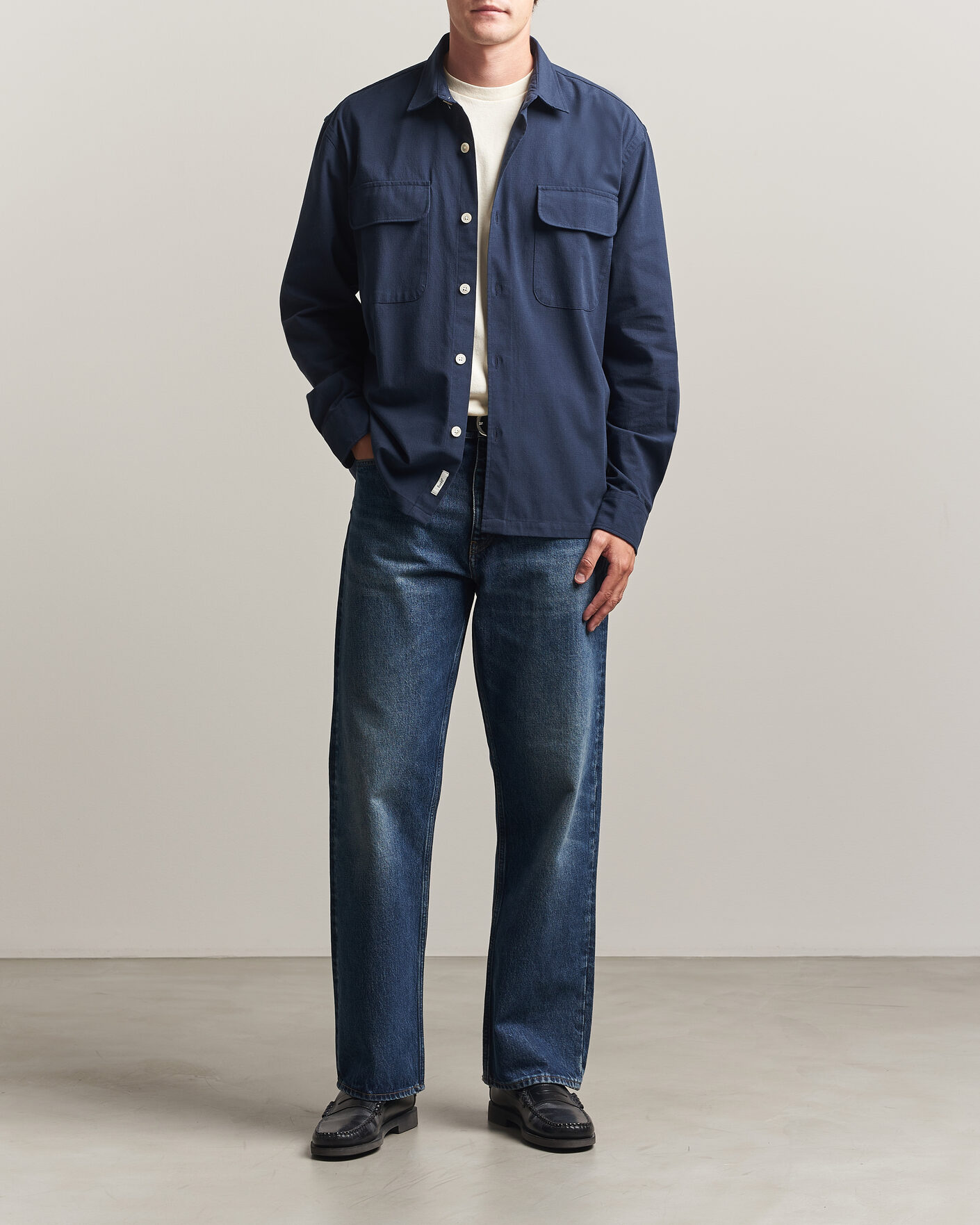 Herre | Skjorter | Forét | Lunar Relaxed Fit Textured Overshirt Navy