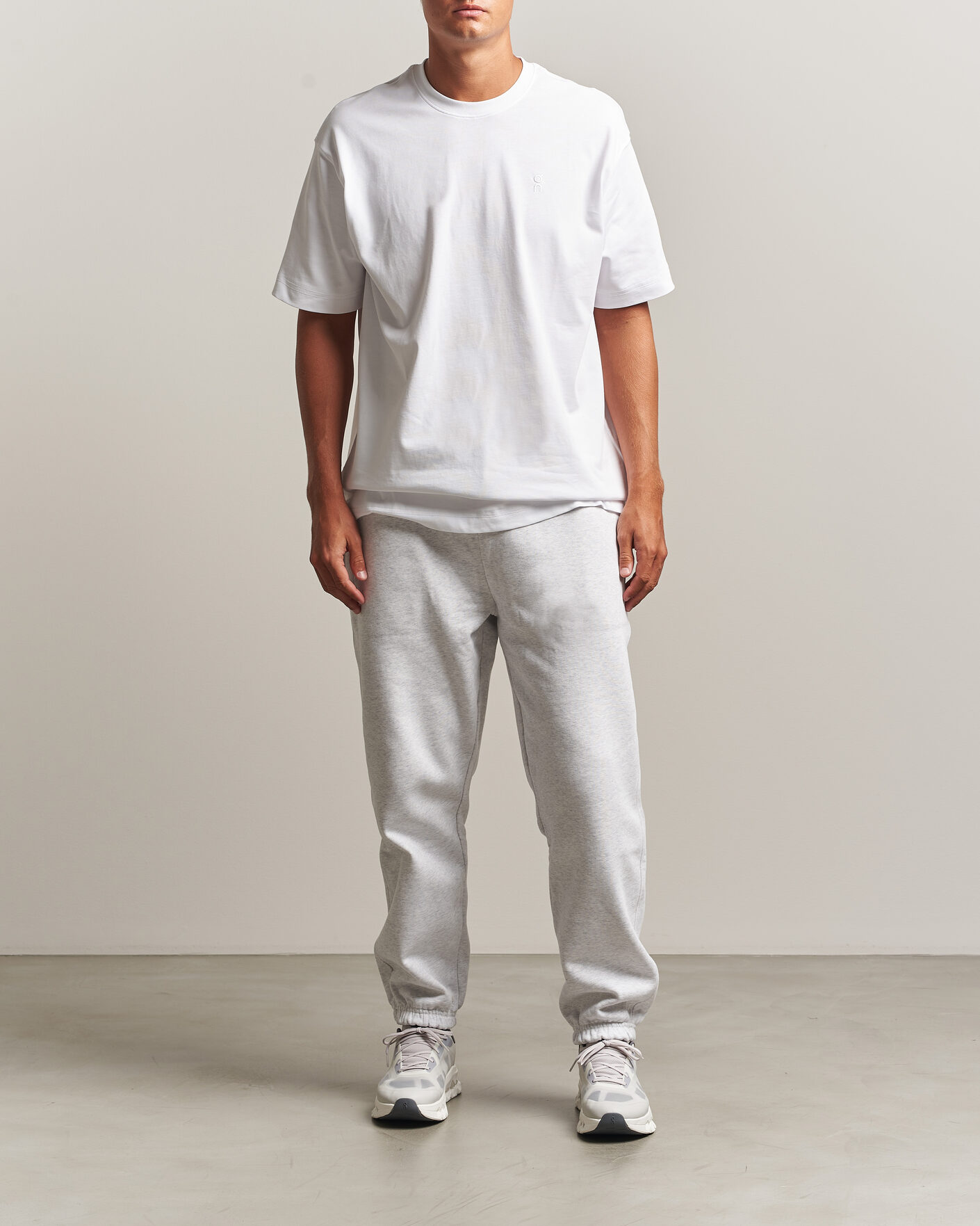 Herre | T-Shirts | On | Club Collective T-Shirt White