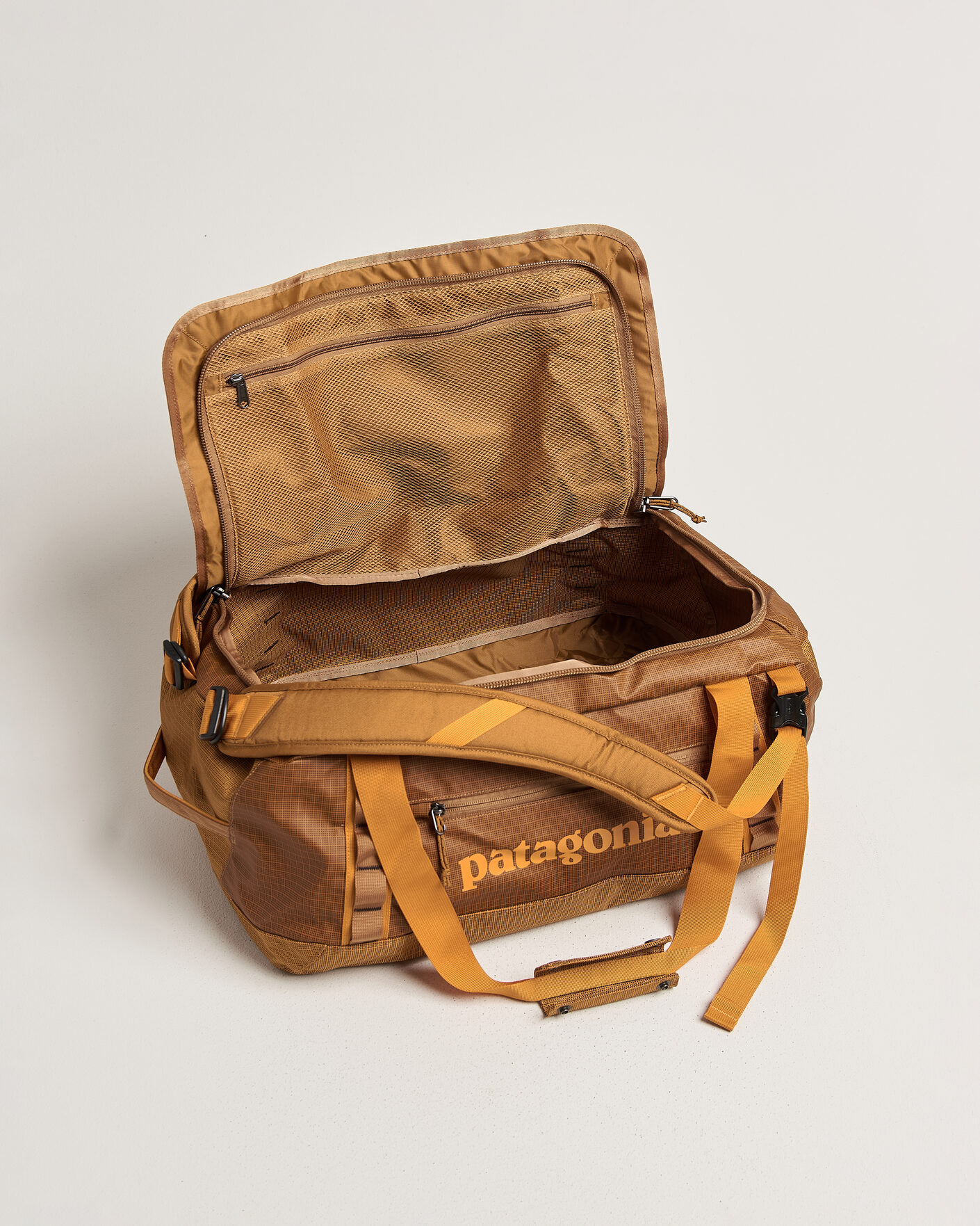Herre | Tasker | Patagonia | Black Hole Duffel 40L Cinnamon Brown