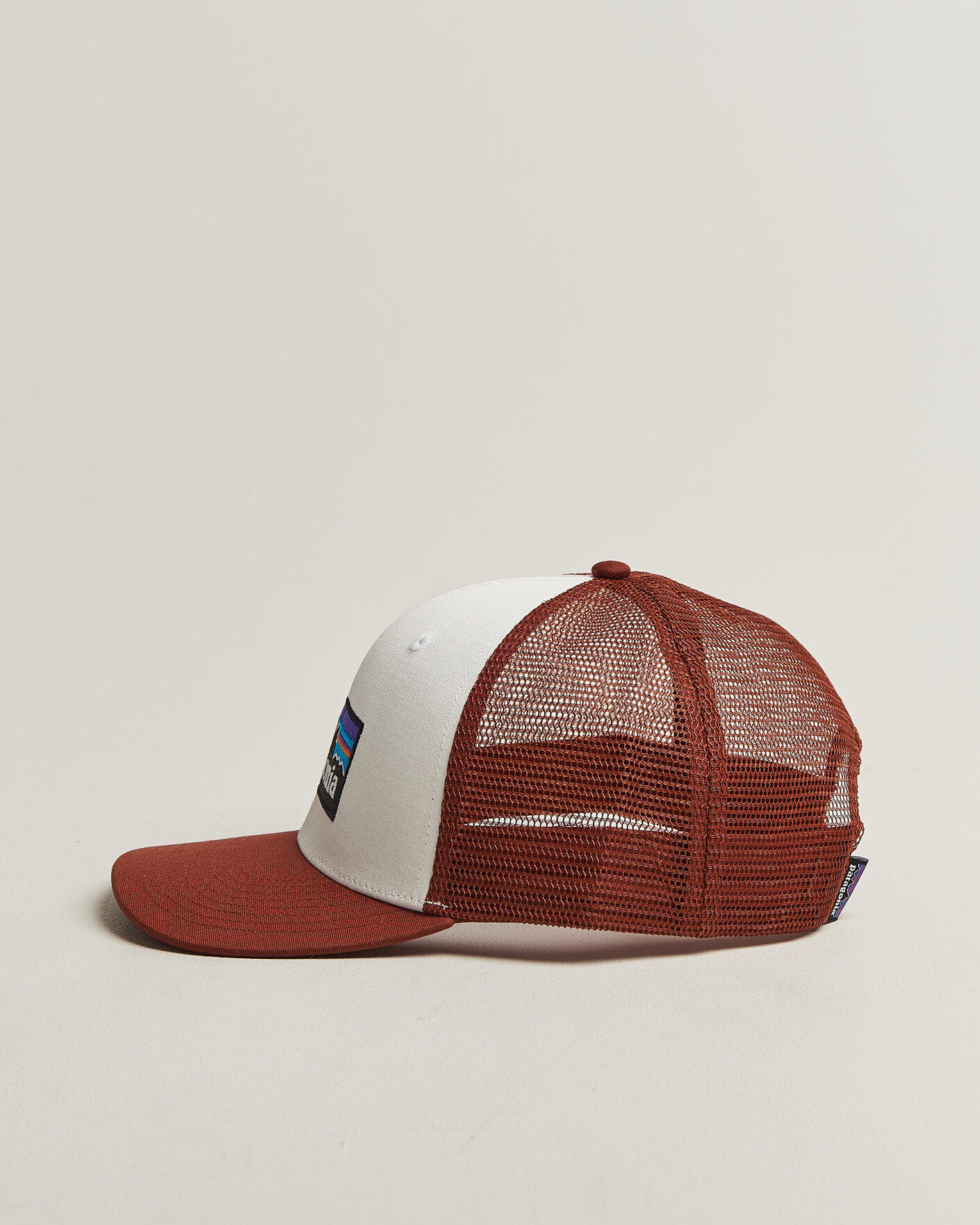 Herre | Hatte & kasketter | Patagonia | P-6 Logo Trucker Hat White/Red