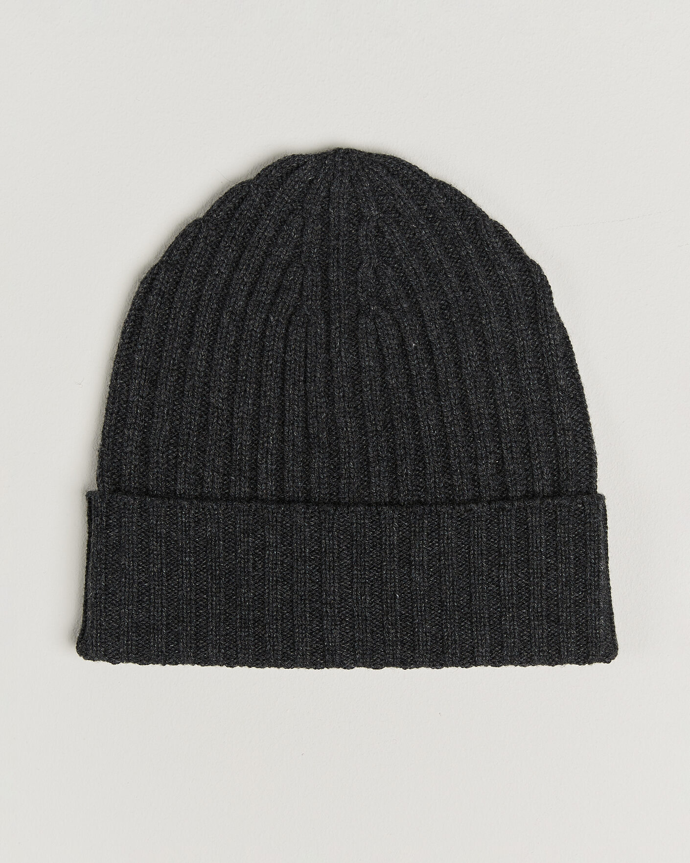 Herre | Huer | Piacenza Cashmere | Ribbed Cashmere Beanie Charcoal