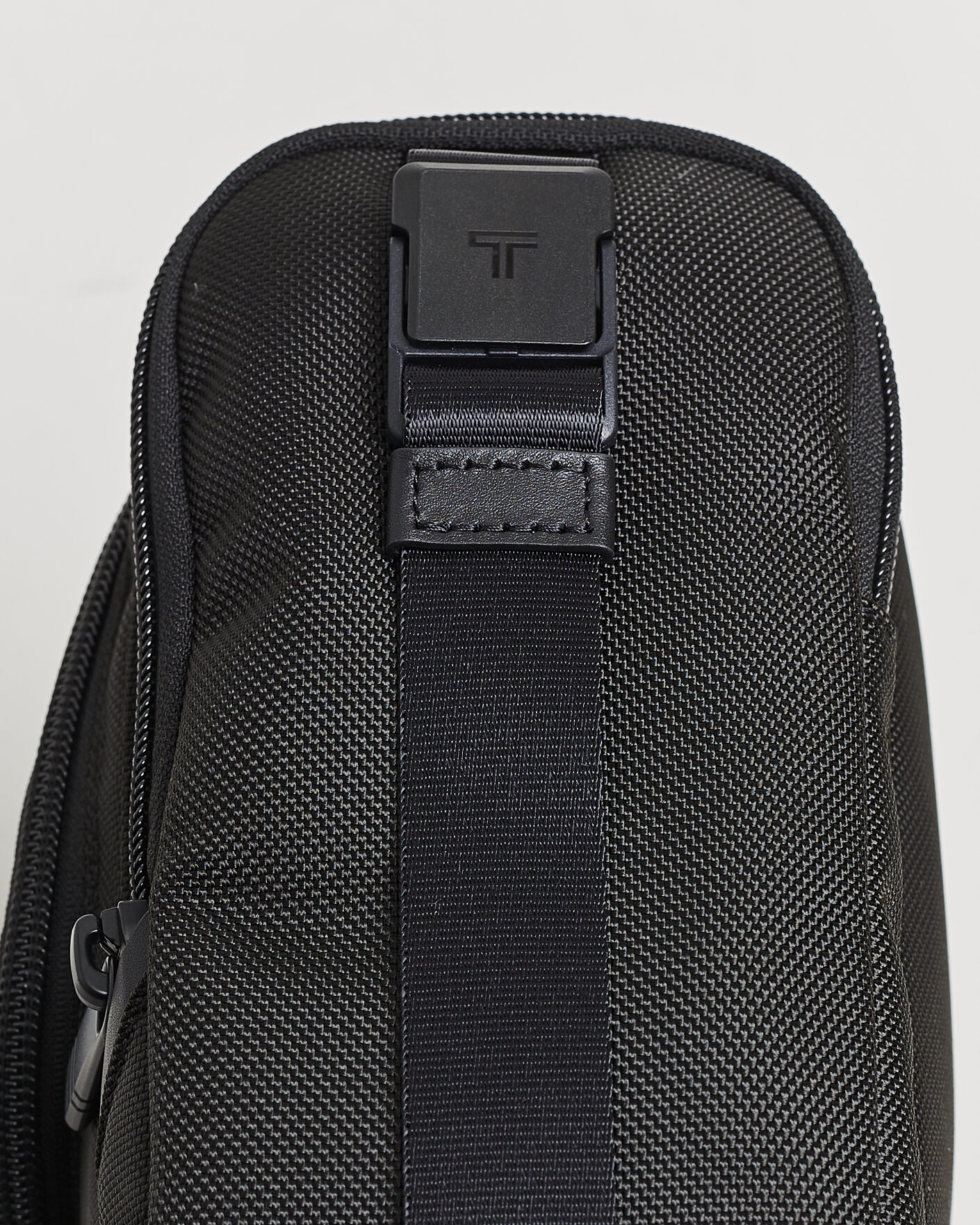 Herre | Tasker | TUMI | Alpha Hanging Travel Kit Black