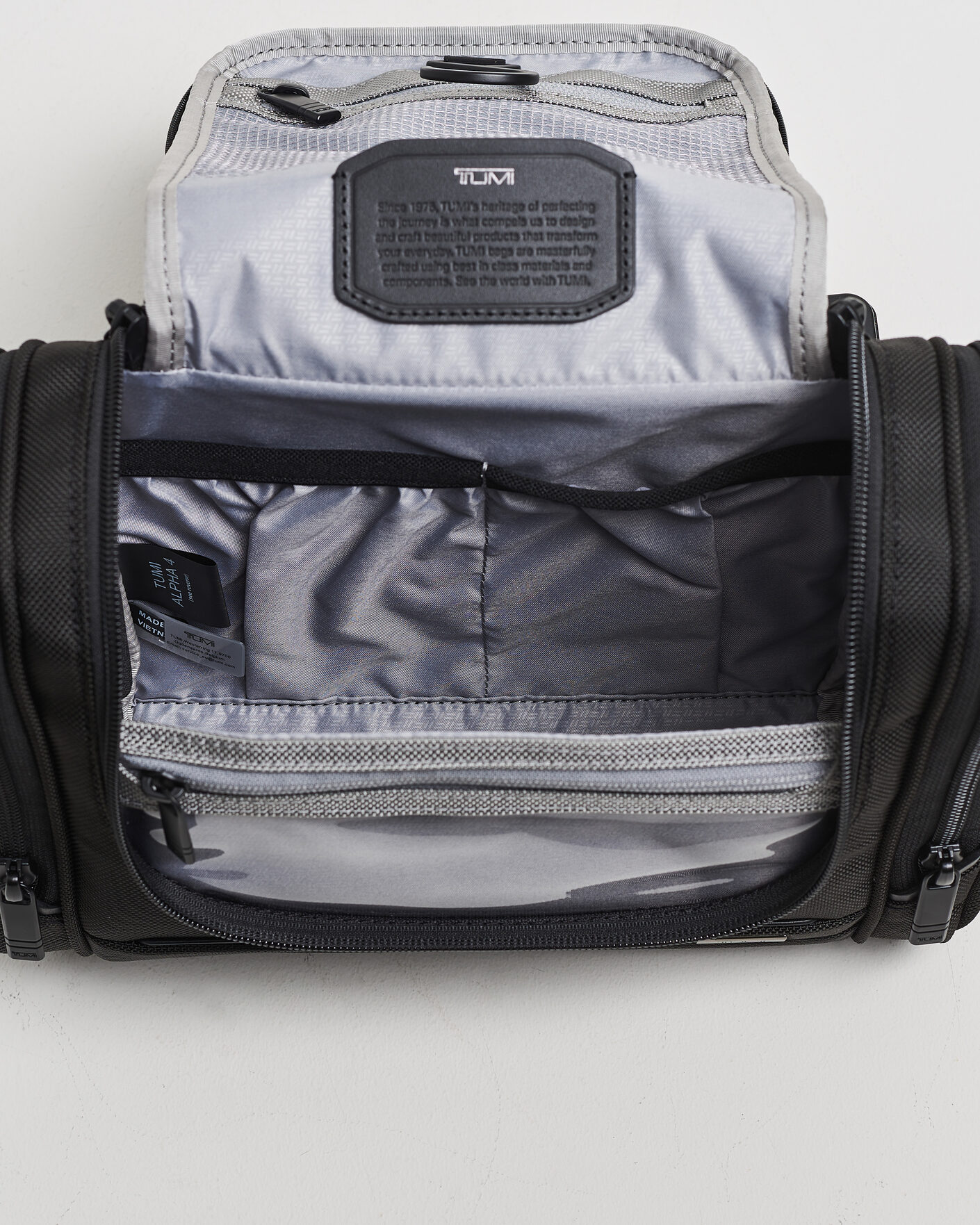 Herre | Tasker | TUMI | Alpha Hanging Travel Kit Black