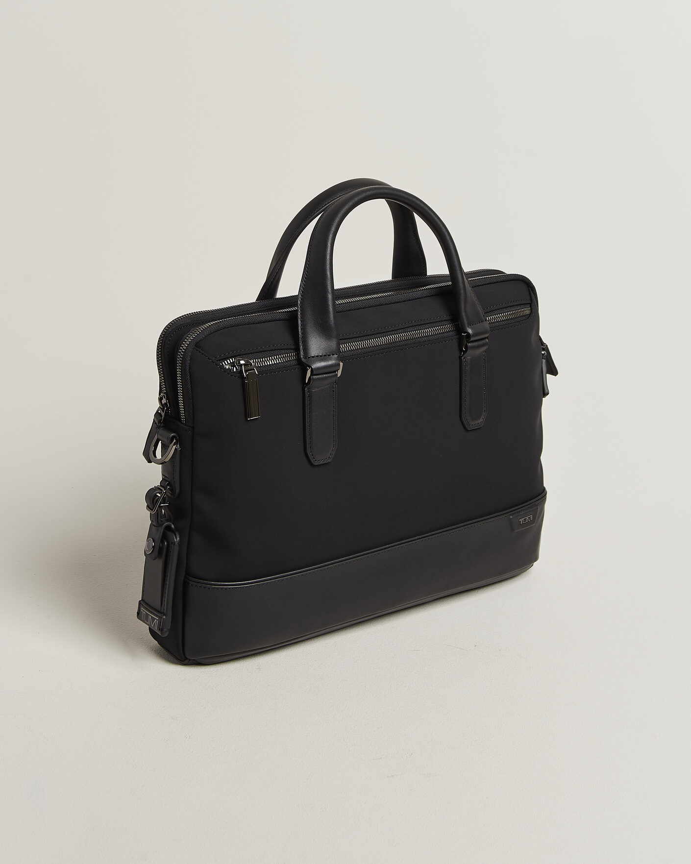 Herre | Tasker | TUMI | Harrison Sycamore Slim Nylon Brief Midnight Black