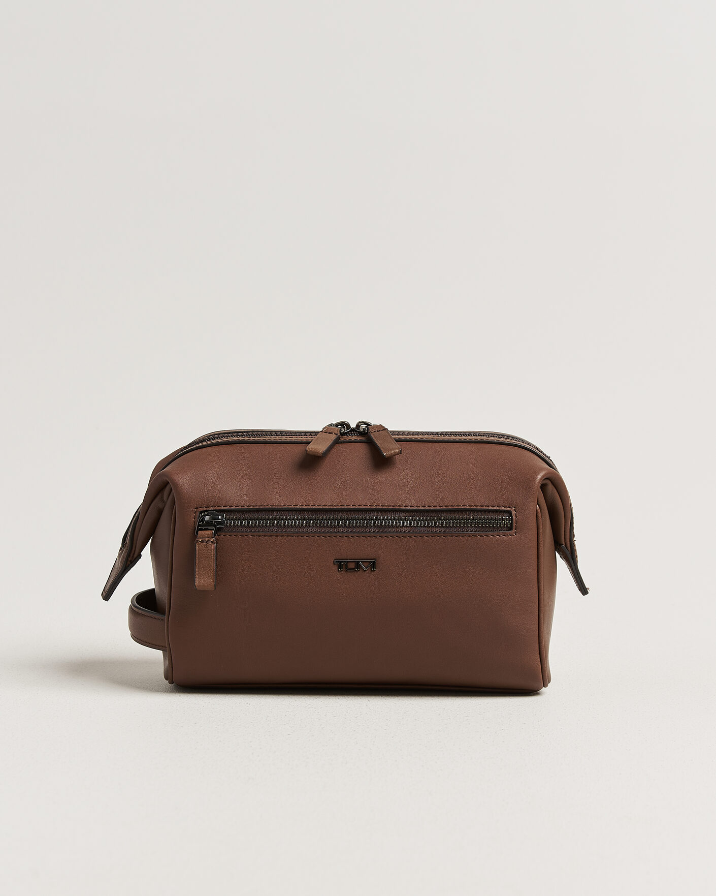Herre | Tasker | TUMI | Framed Travel Kit Cognac