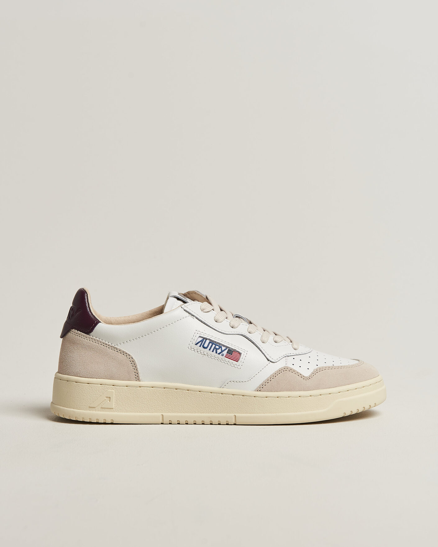 Herre | Sneakers | Autry | Medalist Low Leather/Suede Sneaker White/Fig