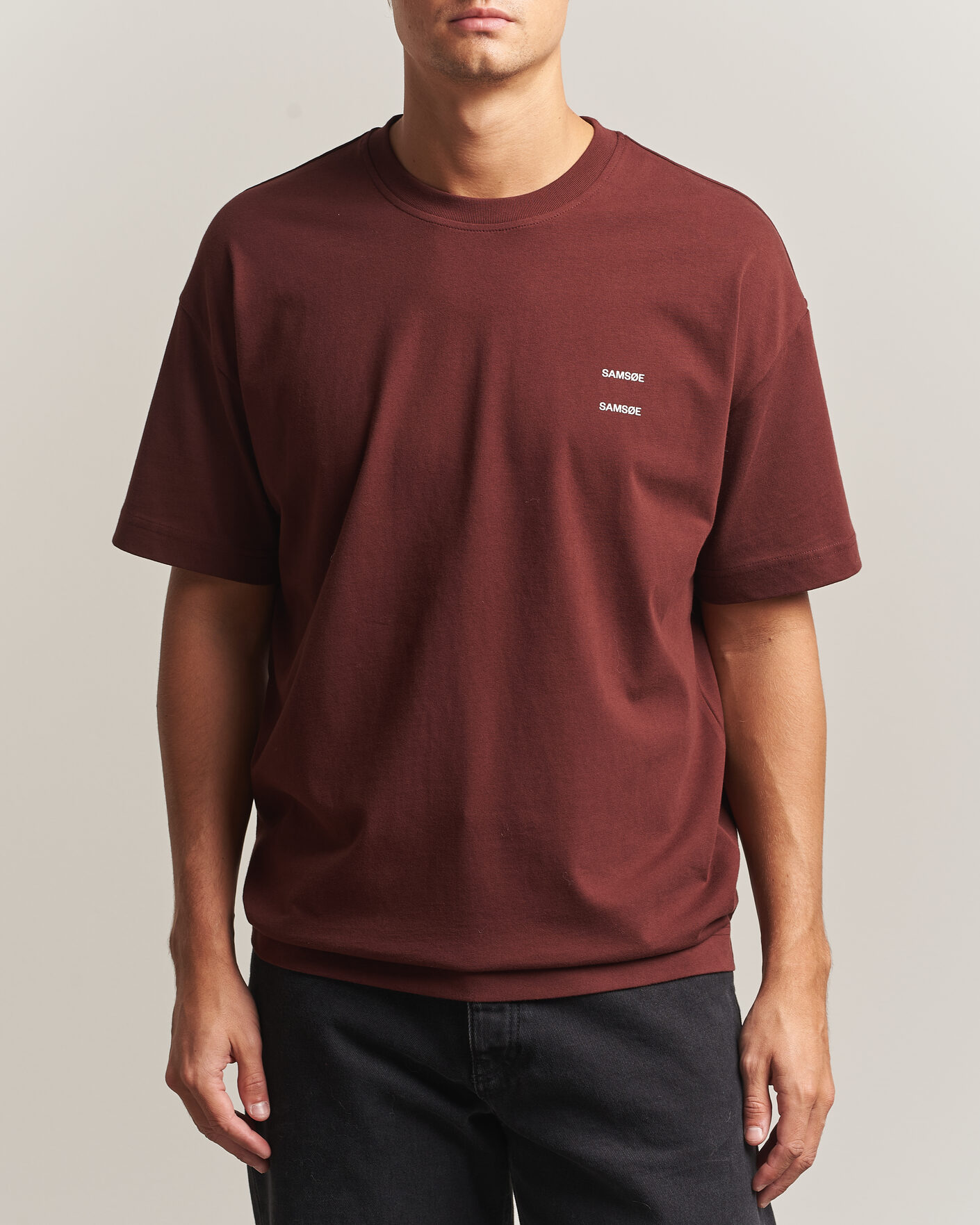 Herre | T-Shirts | Samsøe Samsøe | Joel Organic Cotton T-Shirt Bitter Chocolate