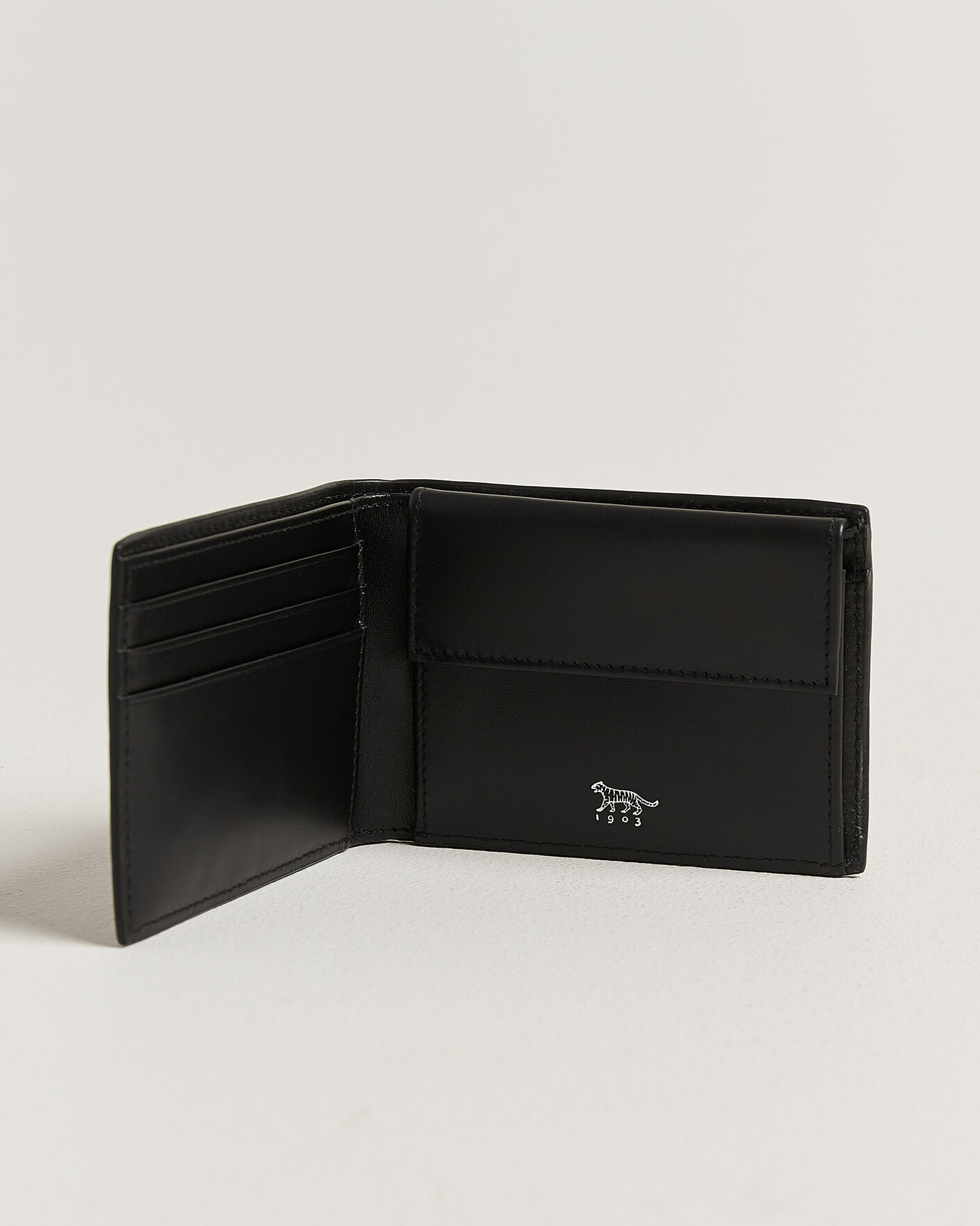 Herre | Punge | Tiger of Sweden | Wivalius Leather Wallet Black