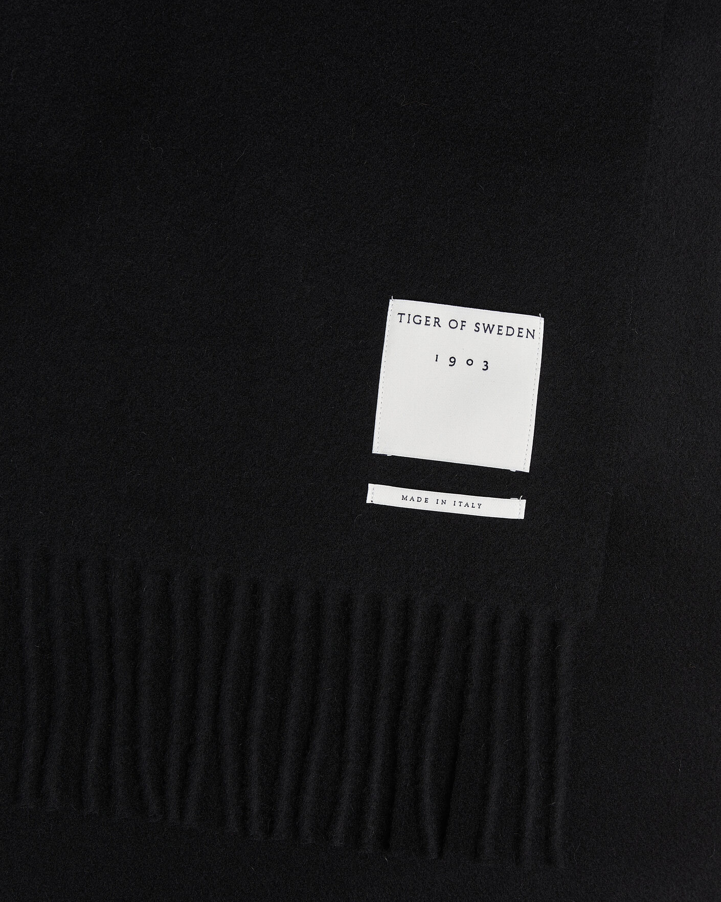Herre | Halstørklæder | Tiger of Sweden | Sylan Wool Scarf Black