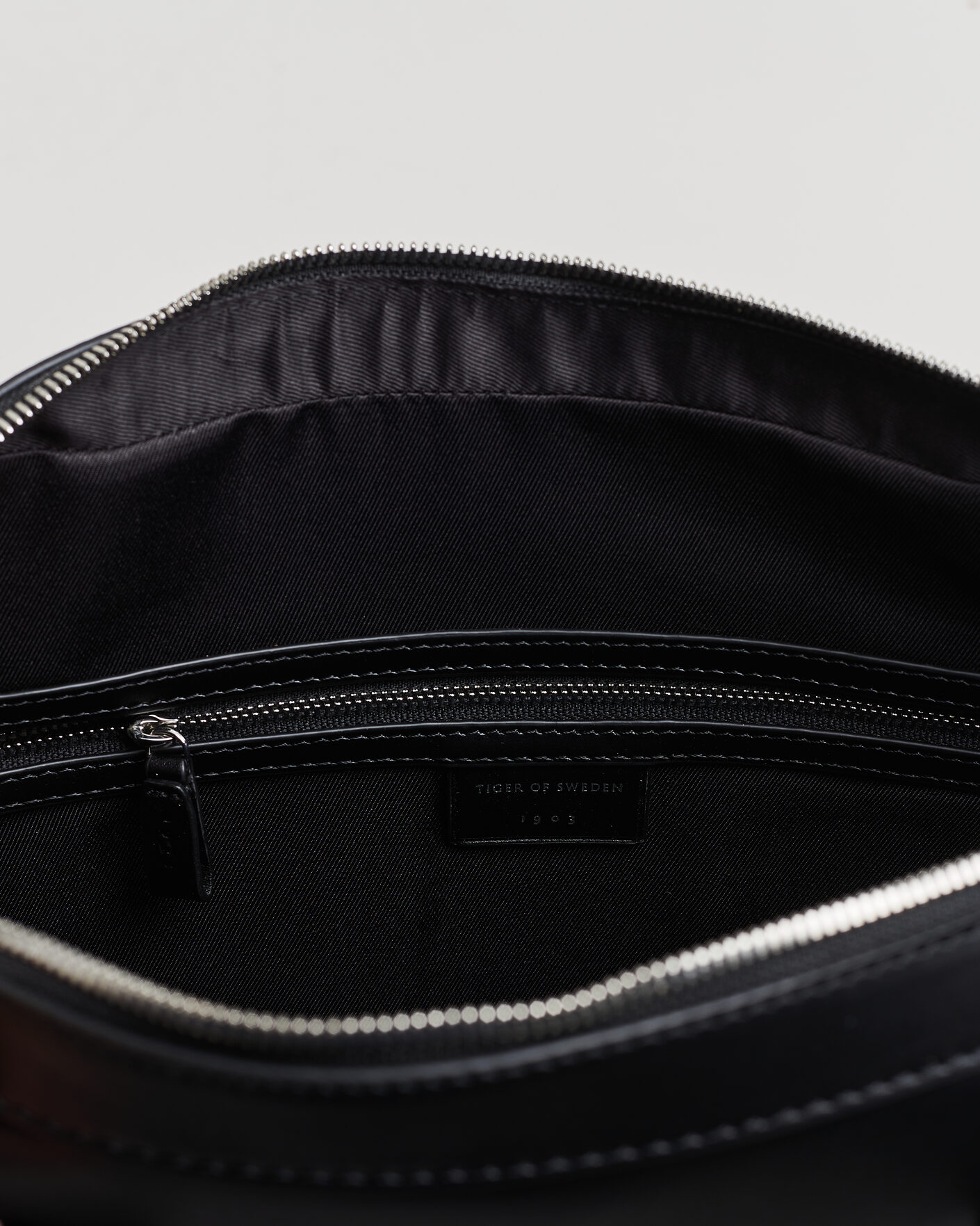 Herre | Tasker | Tiger of Sweden | Bosun Smooth Leather Briefcase Black