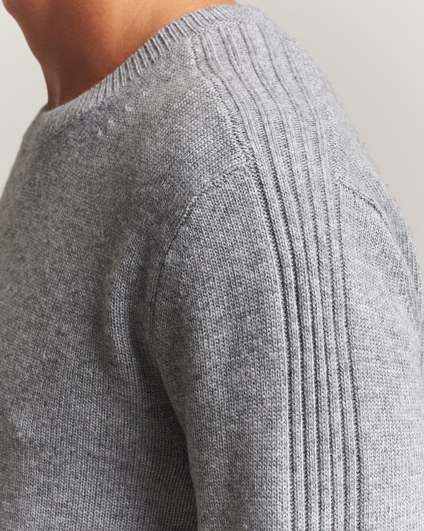 Herre | Trøjer | Tiger of Sweden | Wilfred Wool/Cashmere Sweater Light Grey Melange