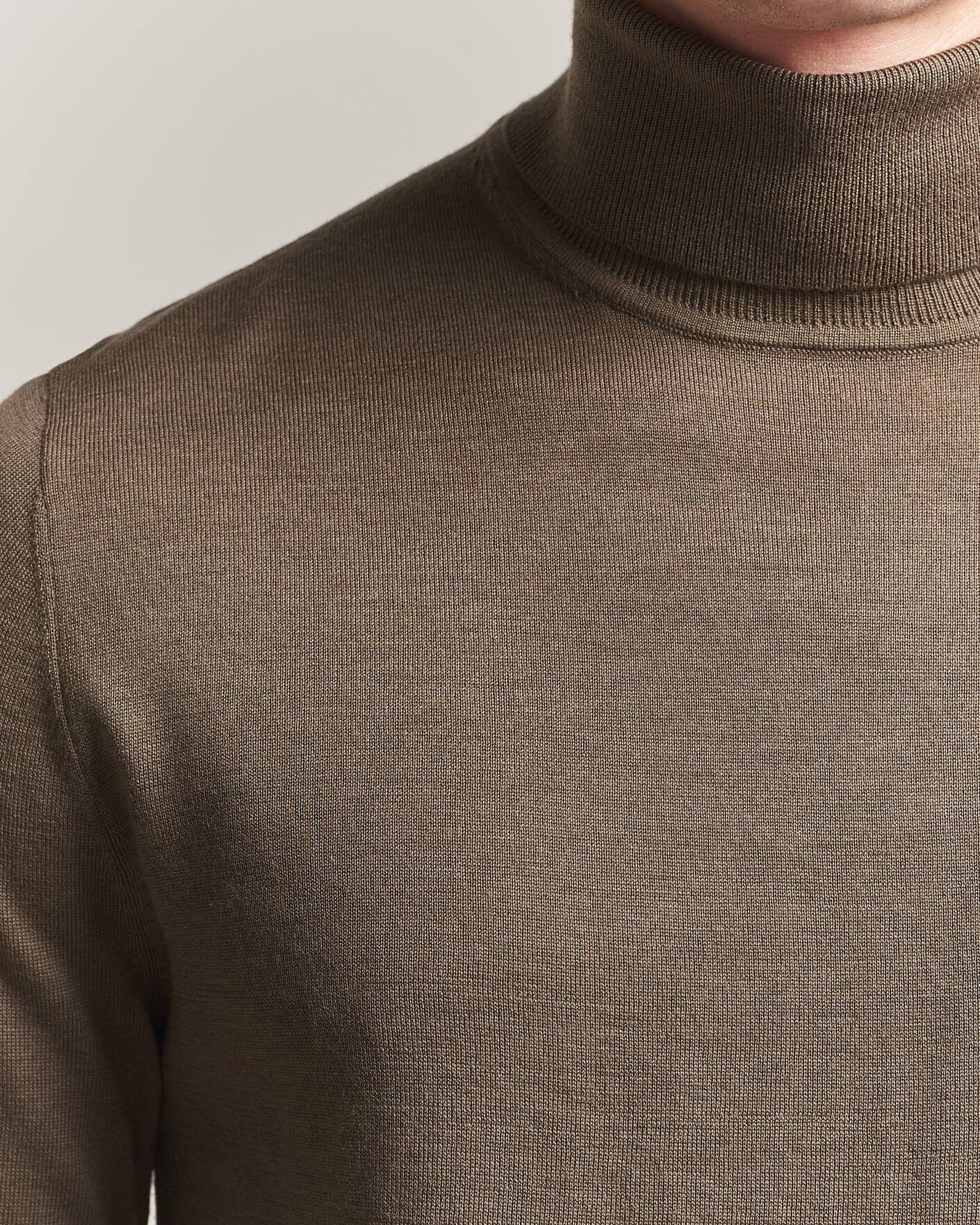 Herre | Trøjer | Tiger of Sweden | Nevile Extra Fine Merino Polo Aged Timber
