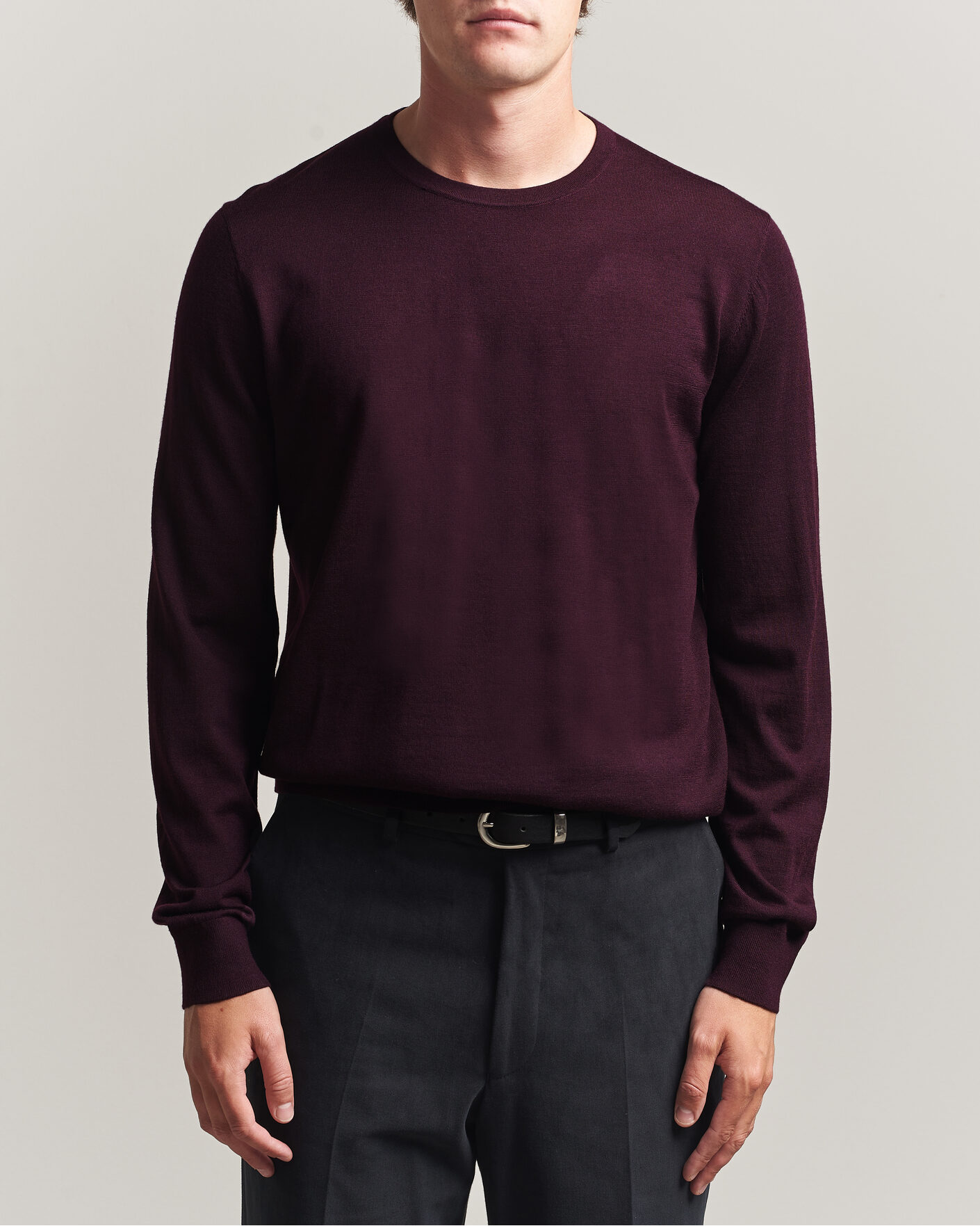 Herre | Trøjer | Tiger of Sweden | Connor Extra Fine Merino Crew Neck Pullover Aubergine