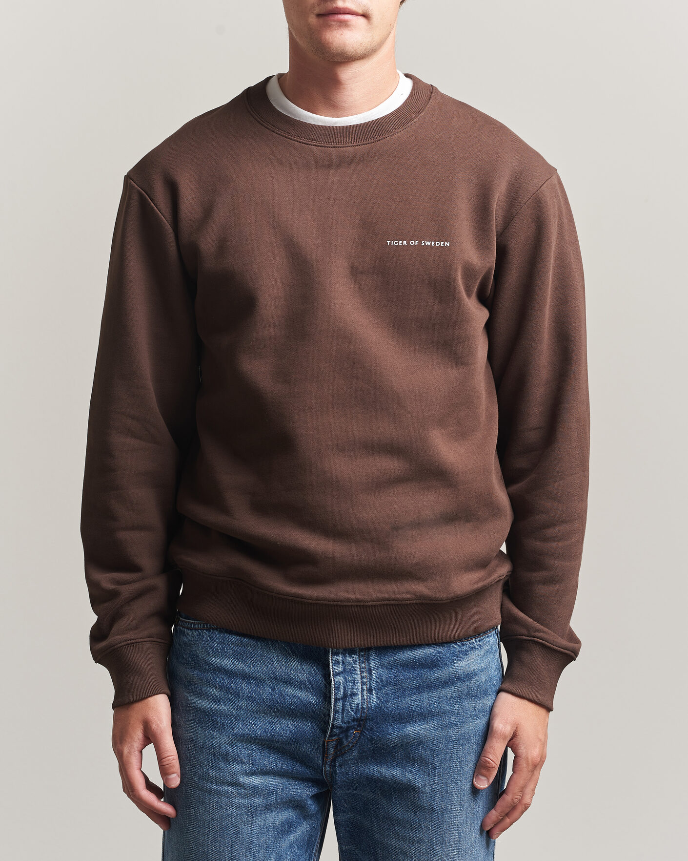 Herre | Trøjer | Tiger of Sweden | Emerson Crew Neck Sweatshirt Dark Mahogany