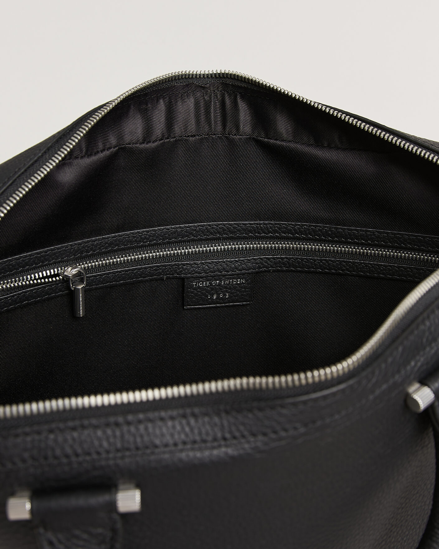 Herre | Tasker | Tiger of Sweden | Valise Grained Leather Briefcase Black