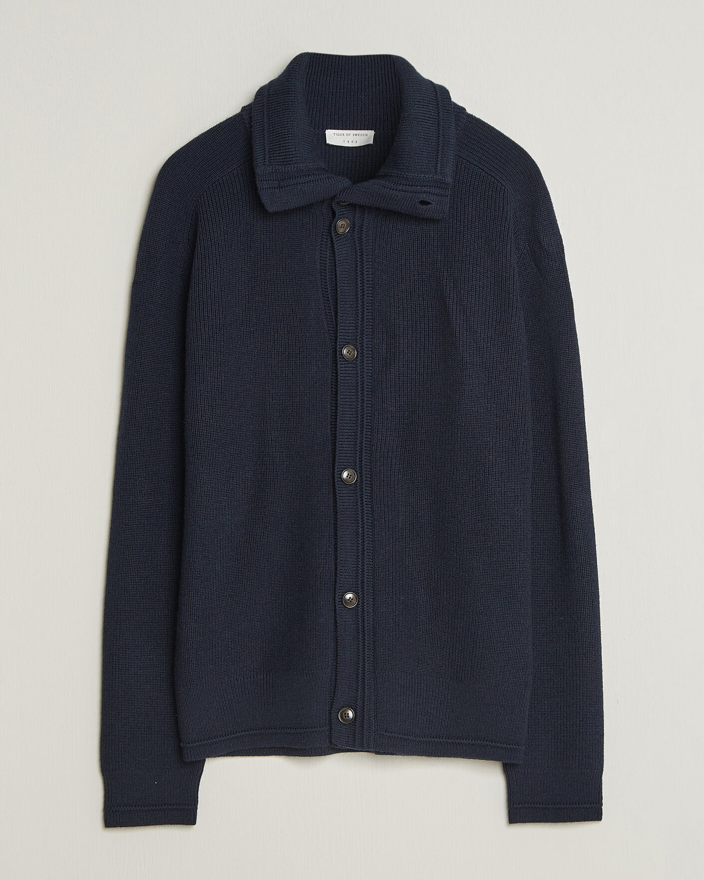 Herre | Trøjer | Tiger of Sweden | Leander Wool Knitted Cardigan Night Grape