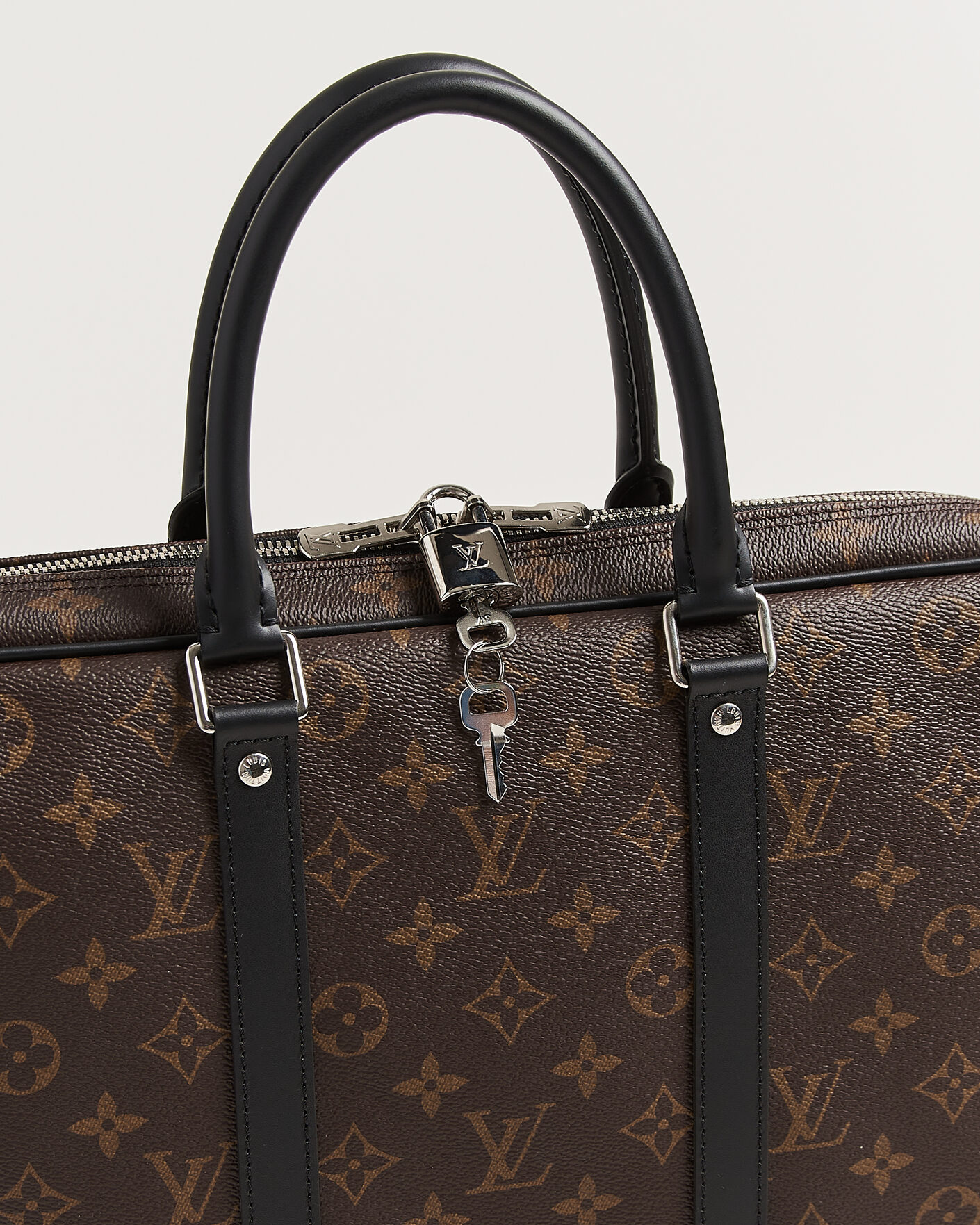 Herre | Pre-Owned & Vintage Bags | Louis Vuitton Pre-Owned | Porte-Documents Voyage Briefcase Monogram Macassar